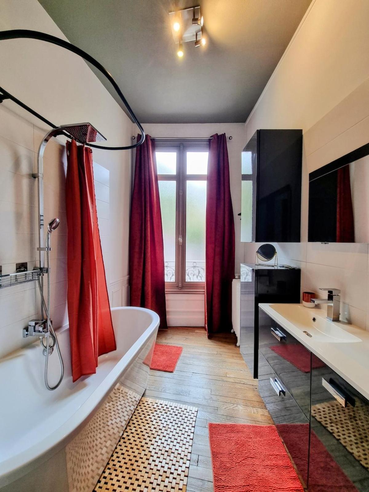Appartement luxueux avec véranda, centre-ville