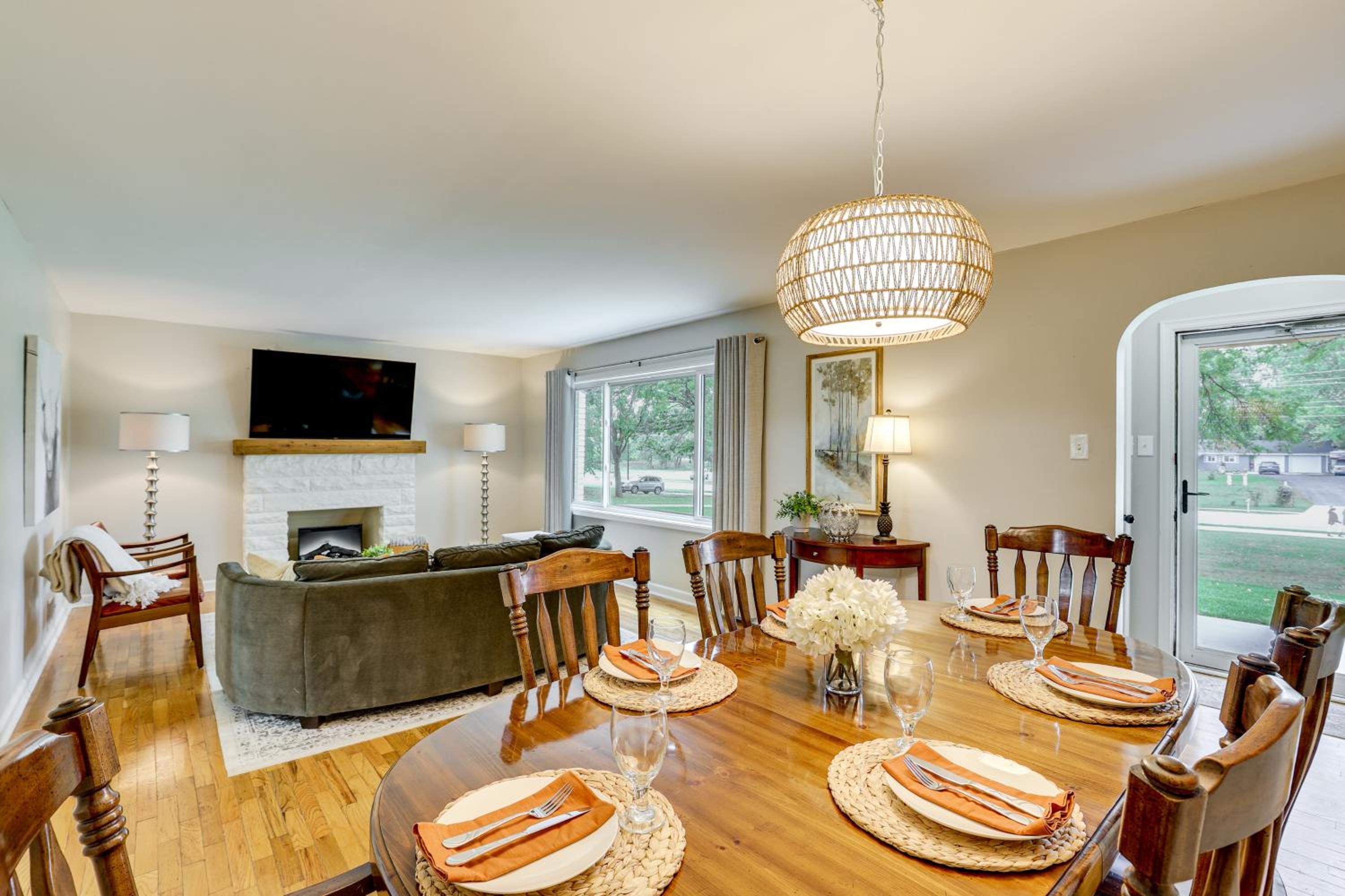 Topeka Farmhouse Hideaway 5 Mi to Downtown!