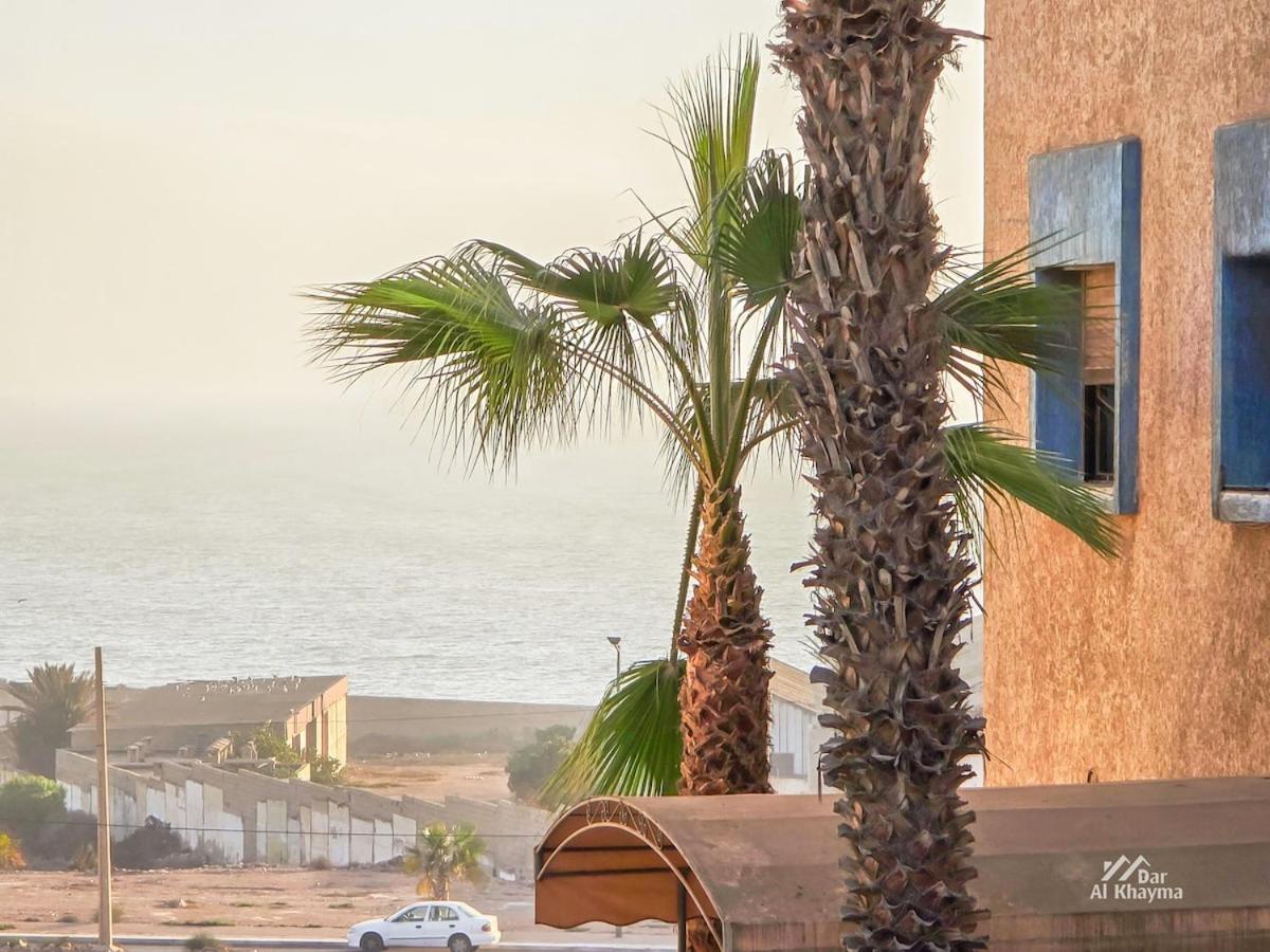 Elegant Apartment, Sea View & Beach 5 Min Away