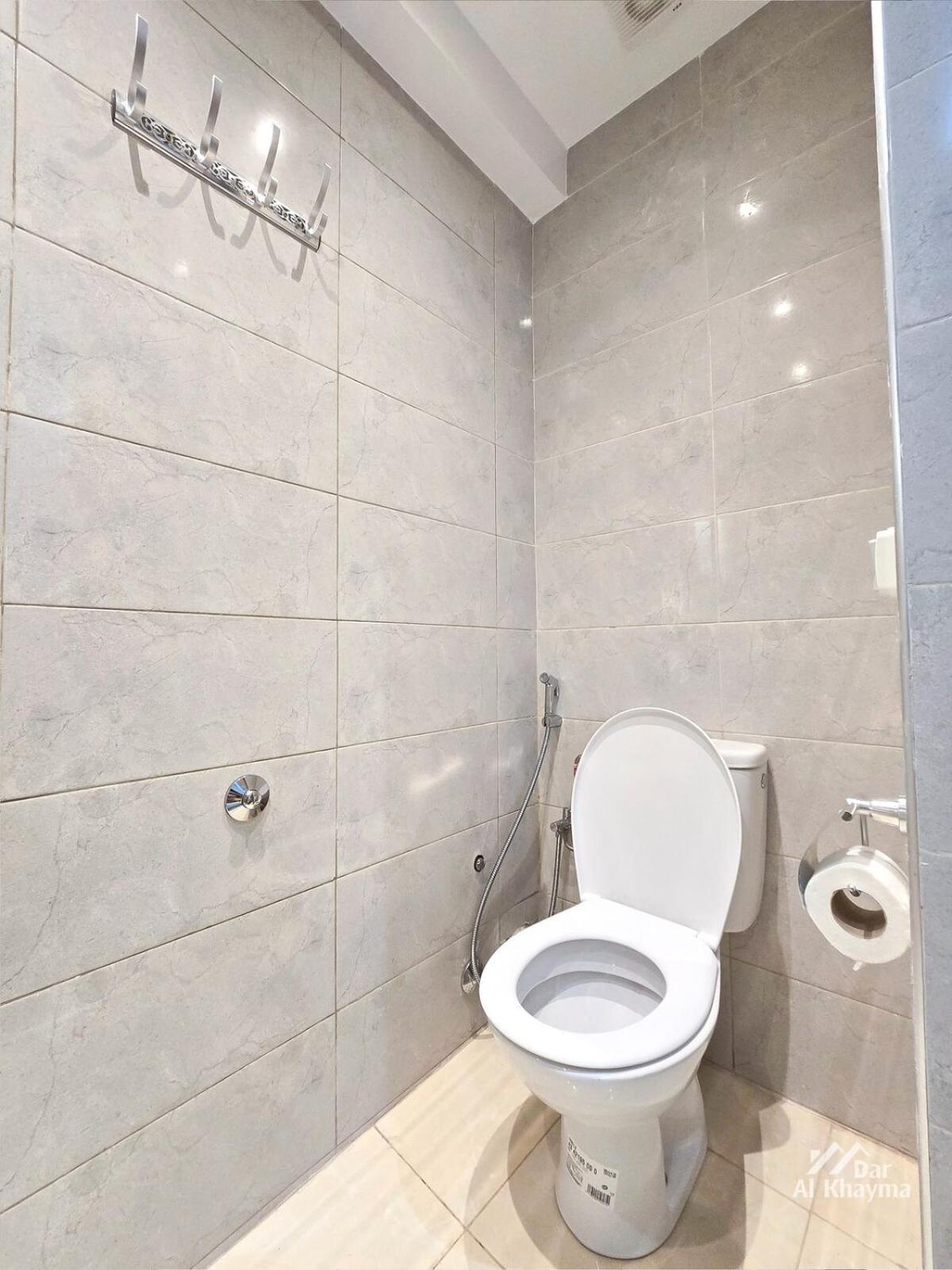 Elegant Apartment, Sea View & Beach 5 Min Away