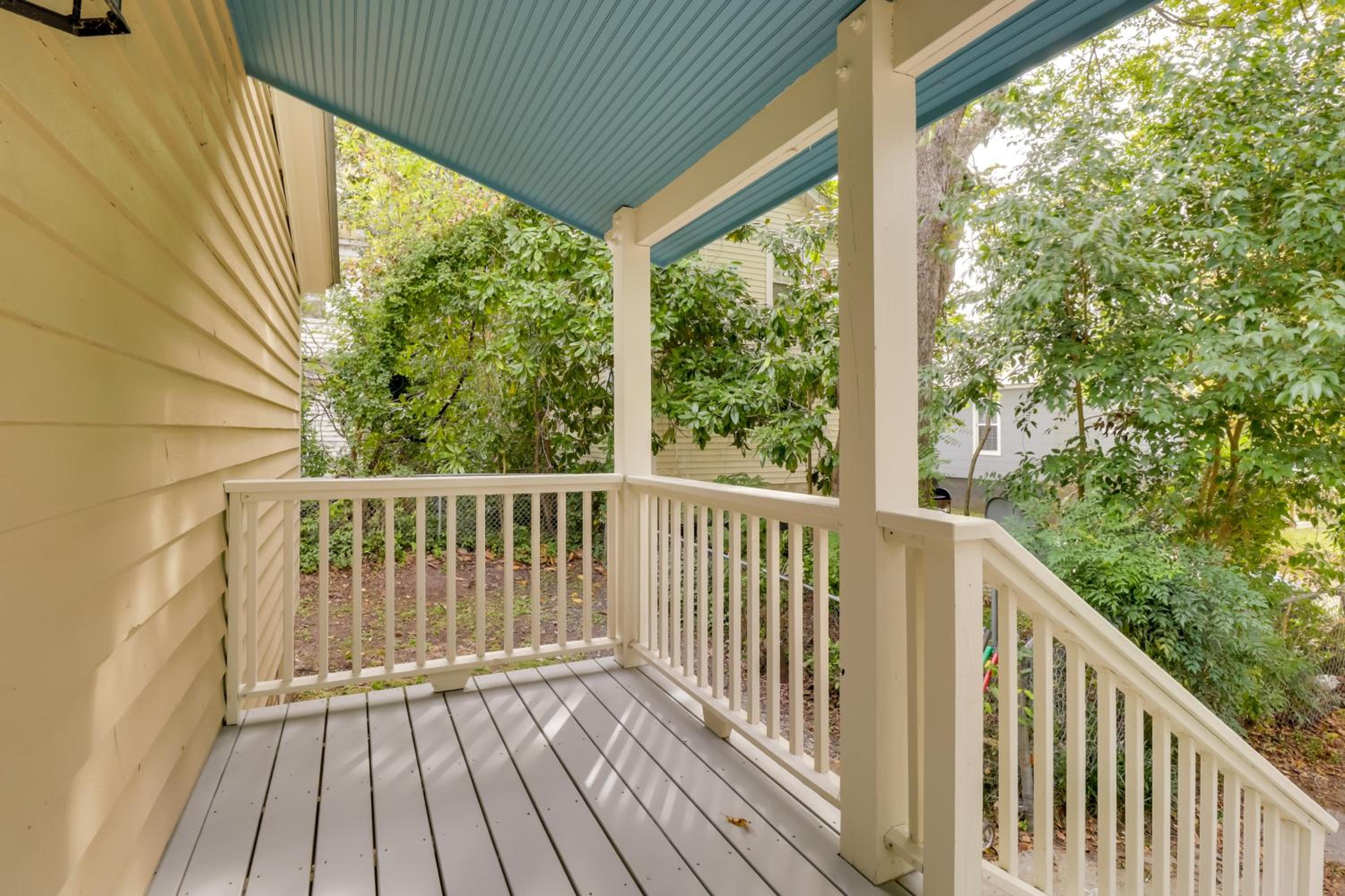 Steps to Downtown! Family Home in Historic Edenton
