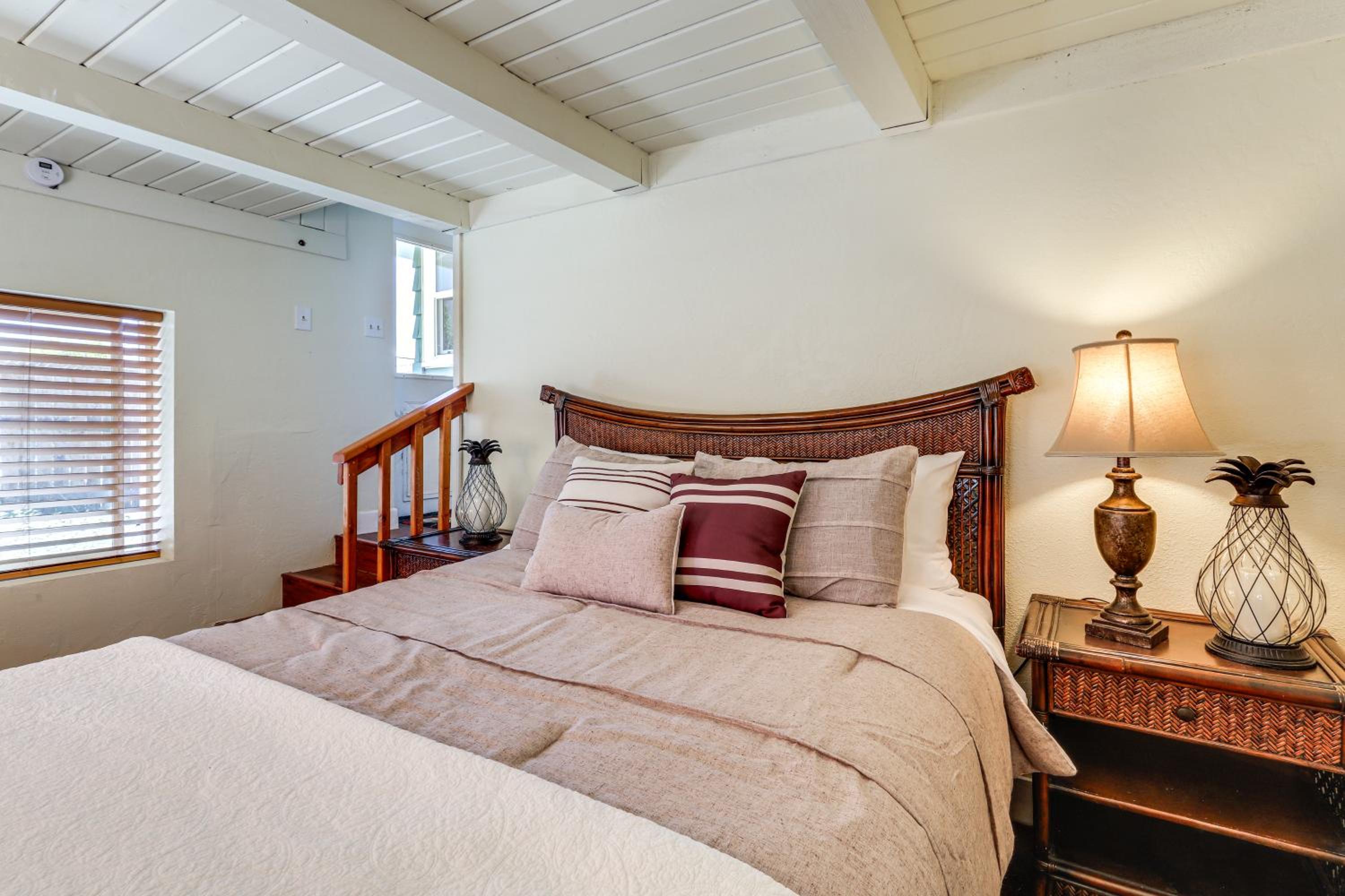 Route 66 Retreat Dog-Friendly Home in Williams