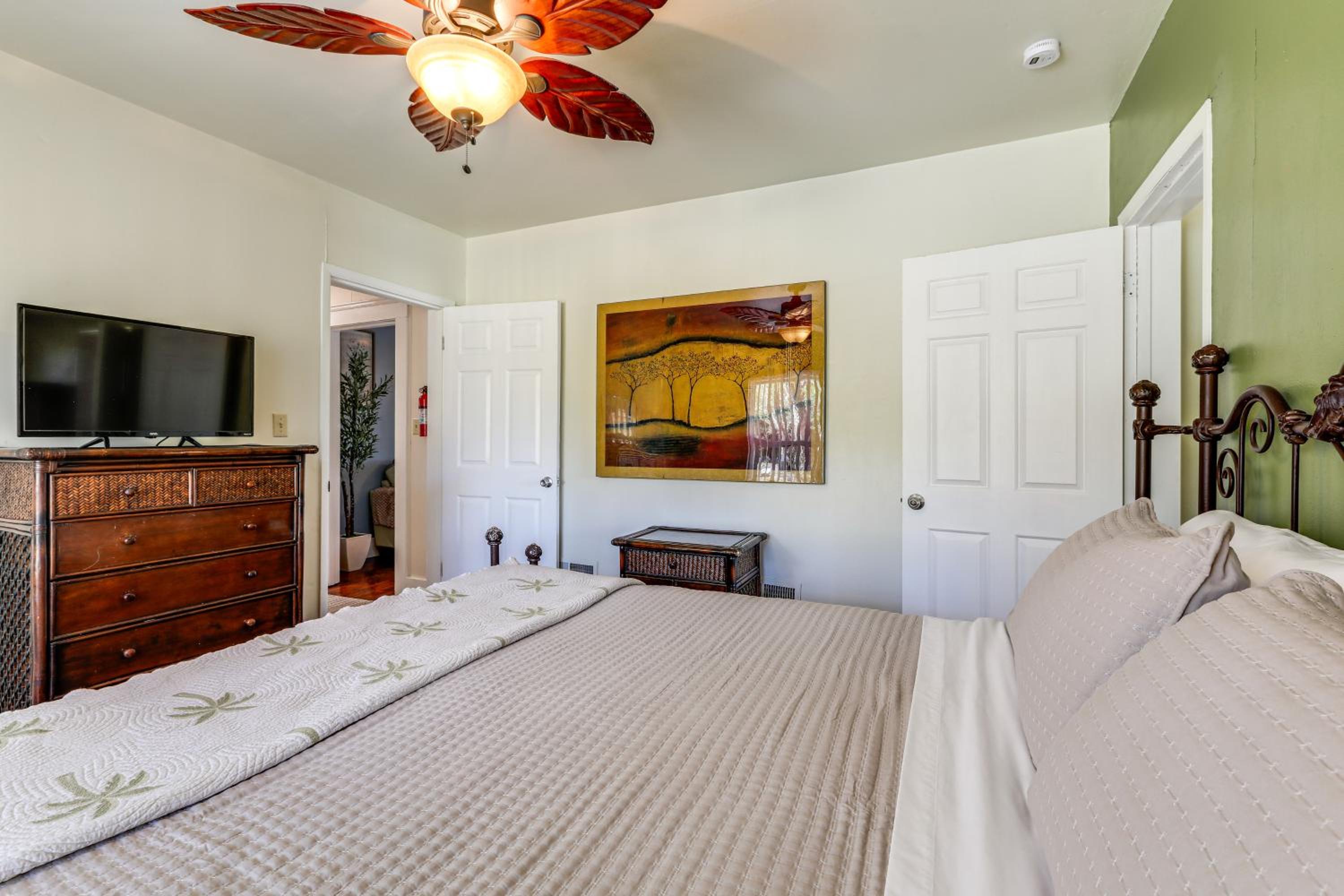 Route 66 Retreat Dog-Friendly Home in Williams