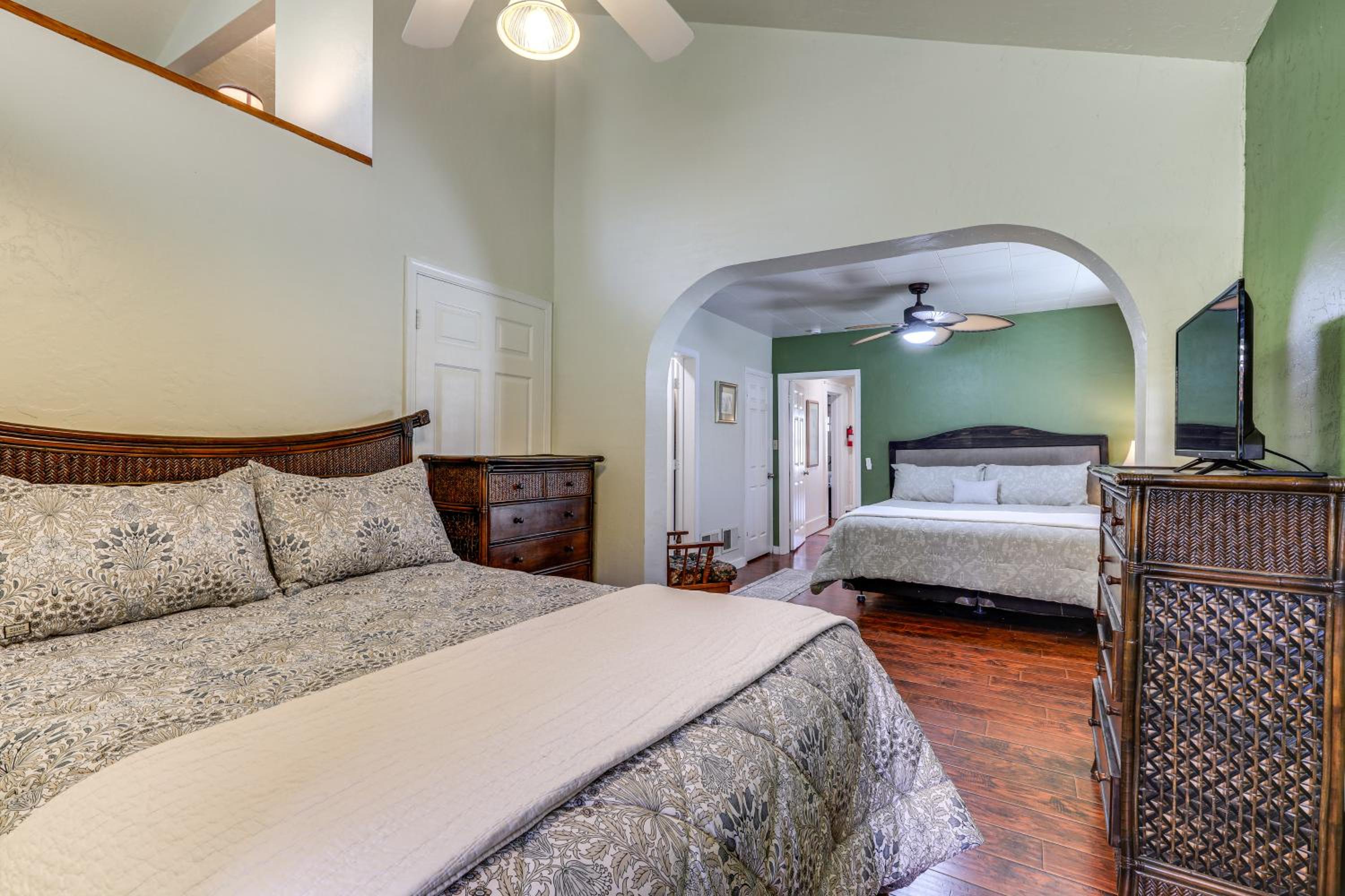 Route 66 Retreat Dog-Friendly Home in Williams