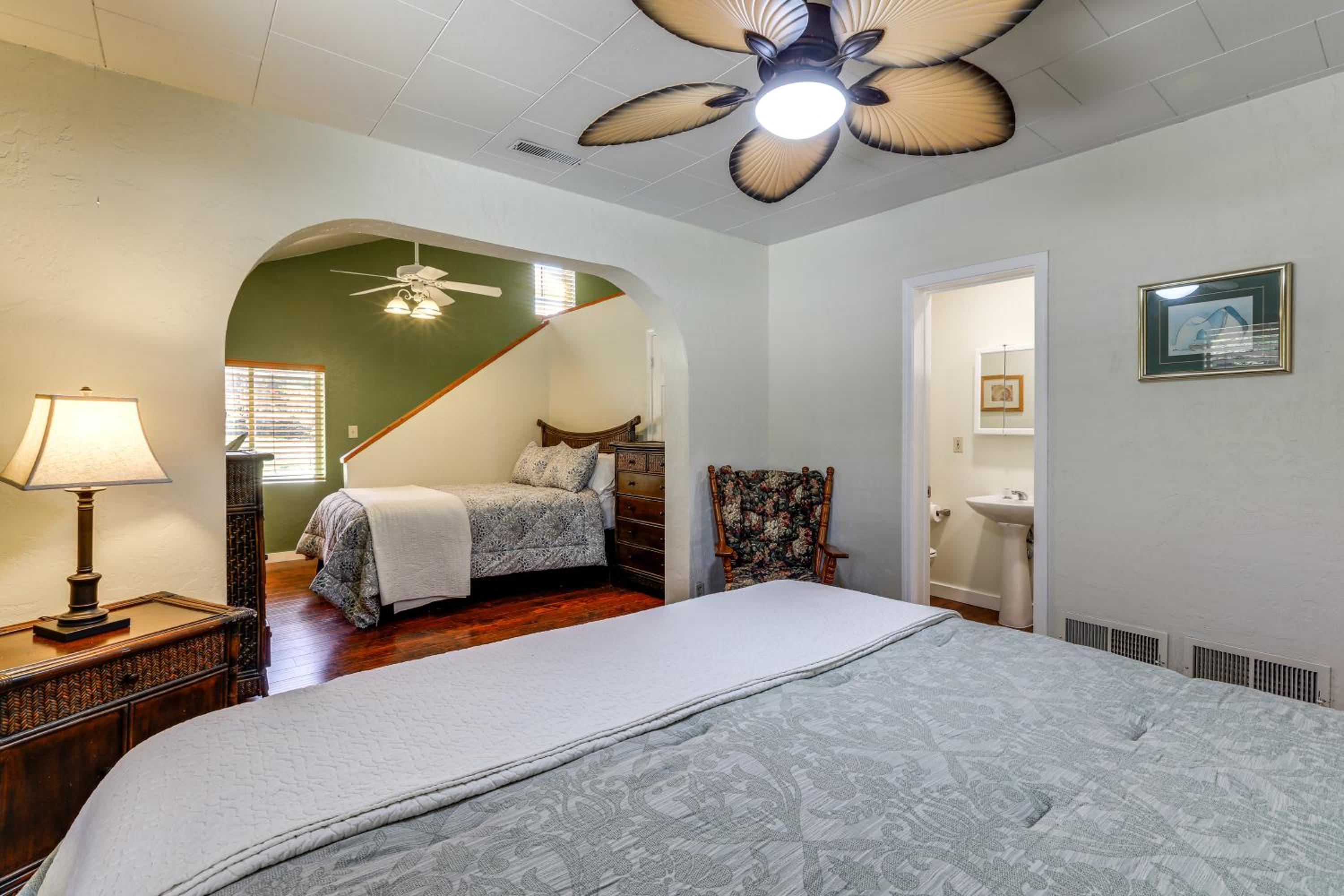 Route 66 Retreat Dog-Friendly Home in Williams