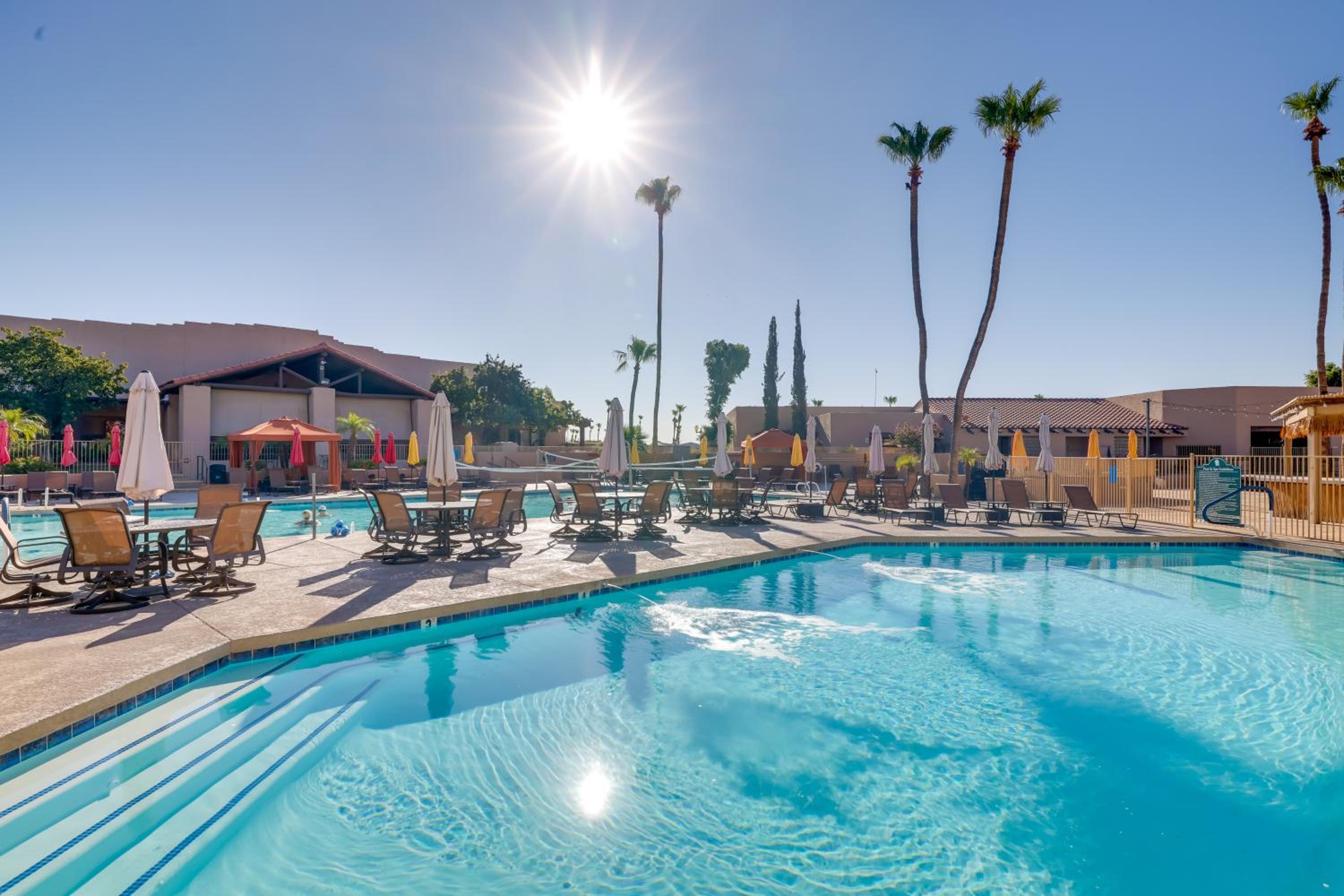 5 Mi to Sun City Snowbird Rental with Pool Access