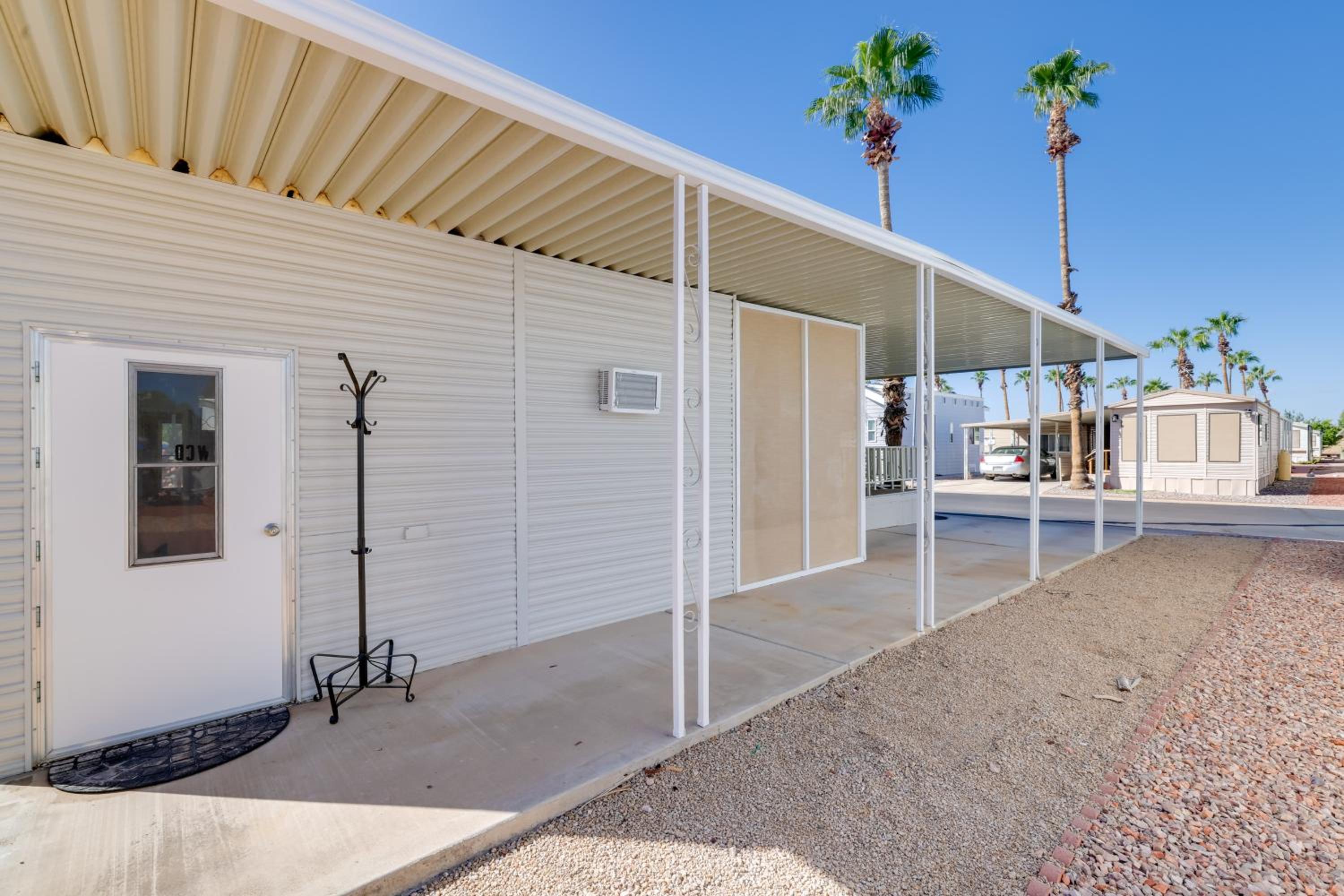 5 Mi to Sun City Snowbird Rental with Pool Access