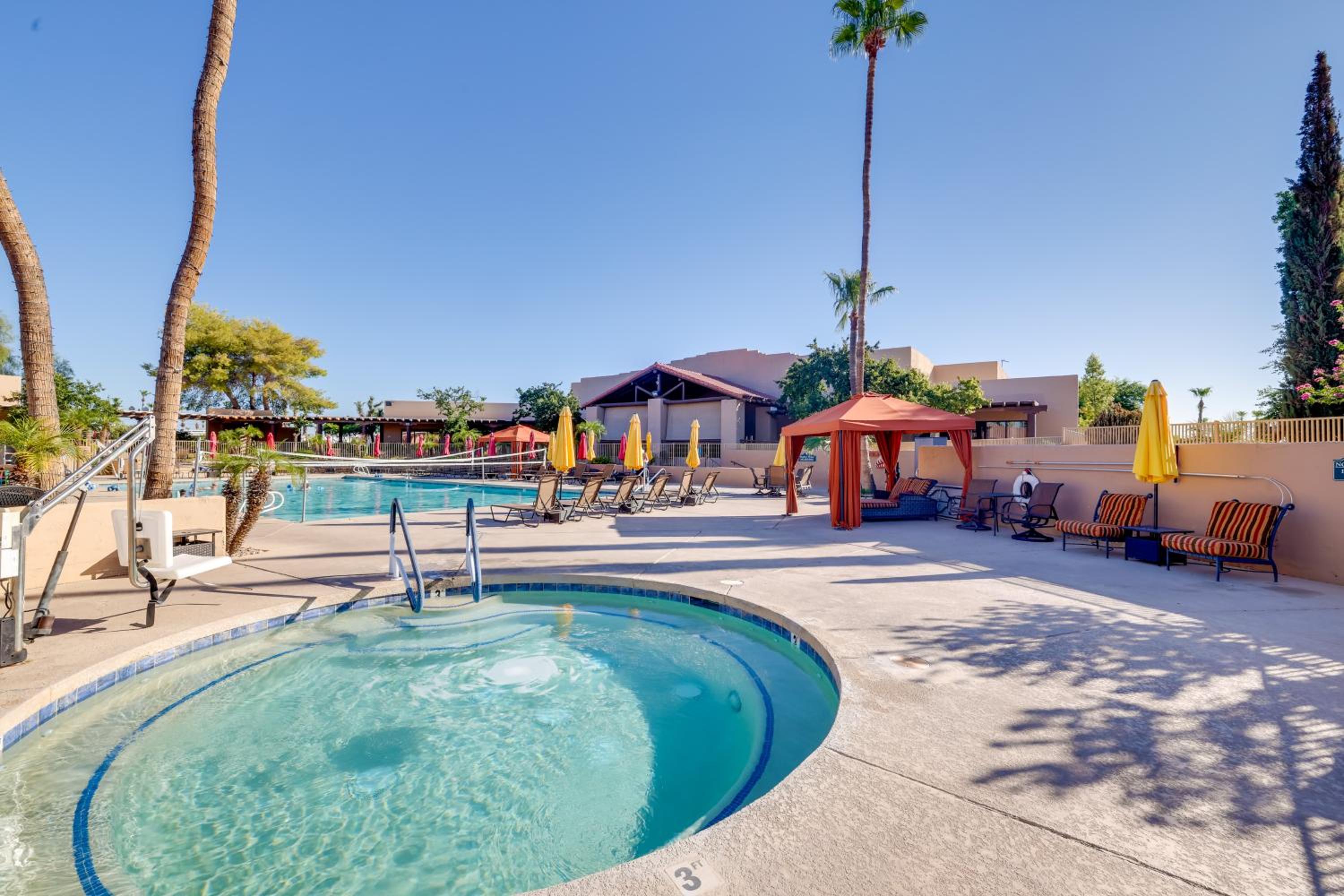 5 Mi to Surprise Stadium Arizona Snowbird Getaway