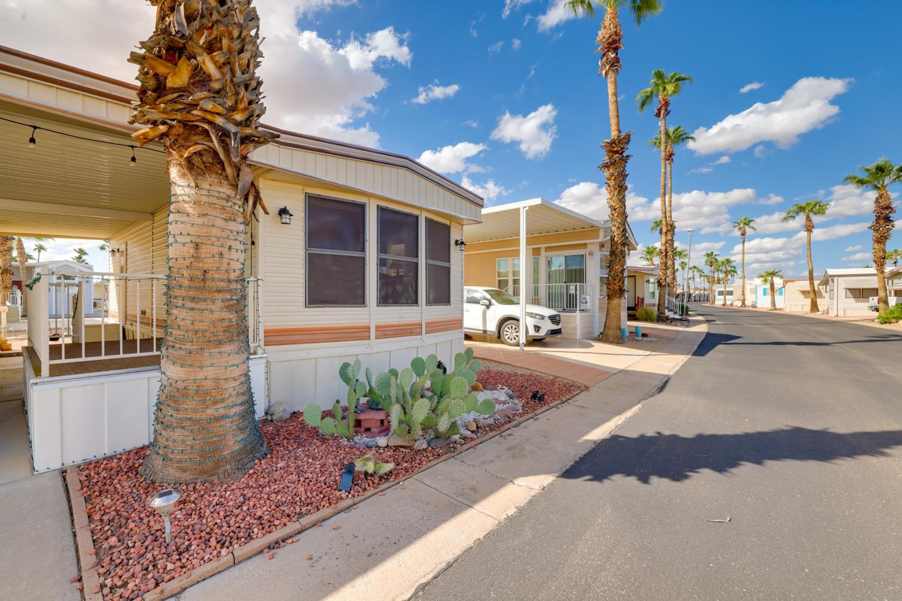 5 Mi to Surprise Stadium Arizona Snowbird Getaway