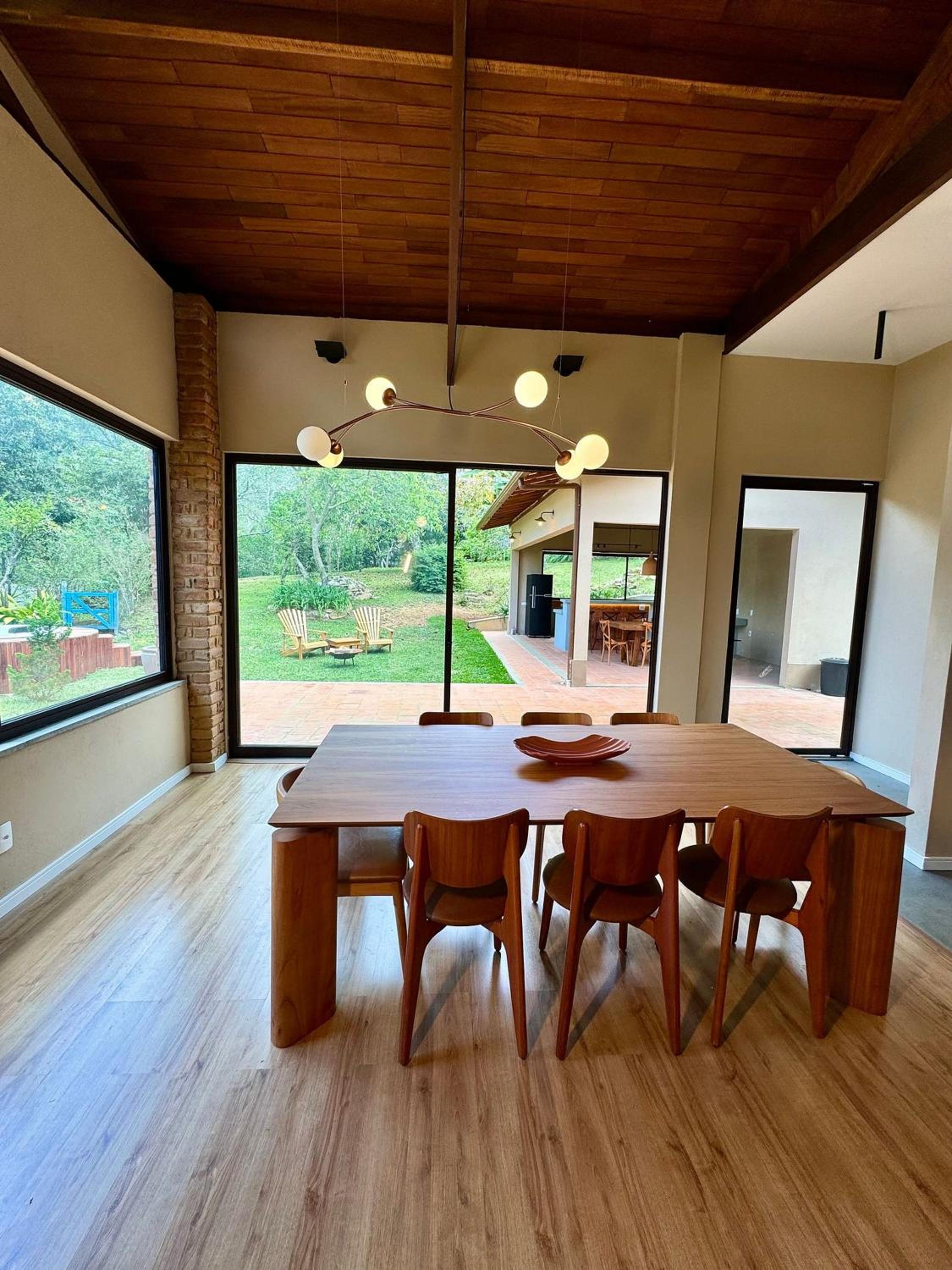 Casa com Jacuzzi e Área Gourmet em Mury