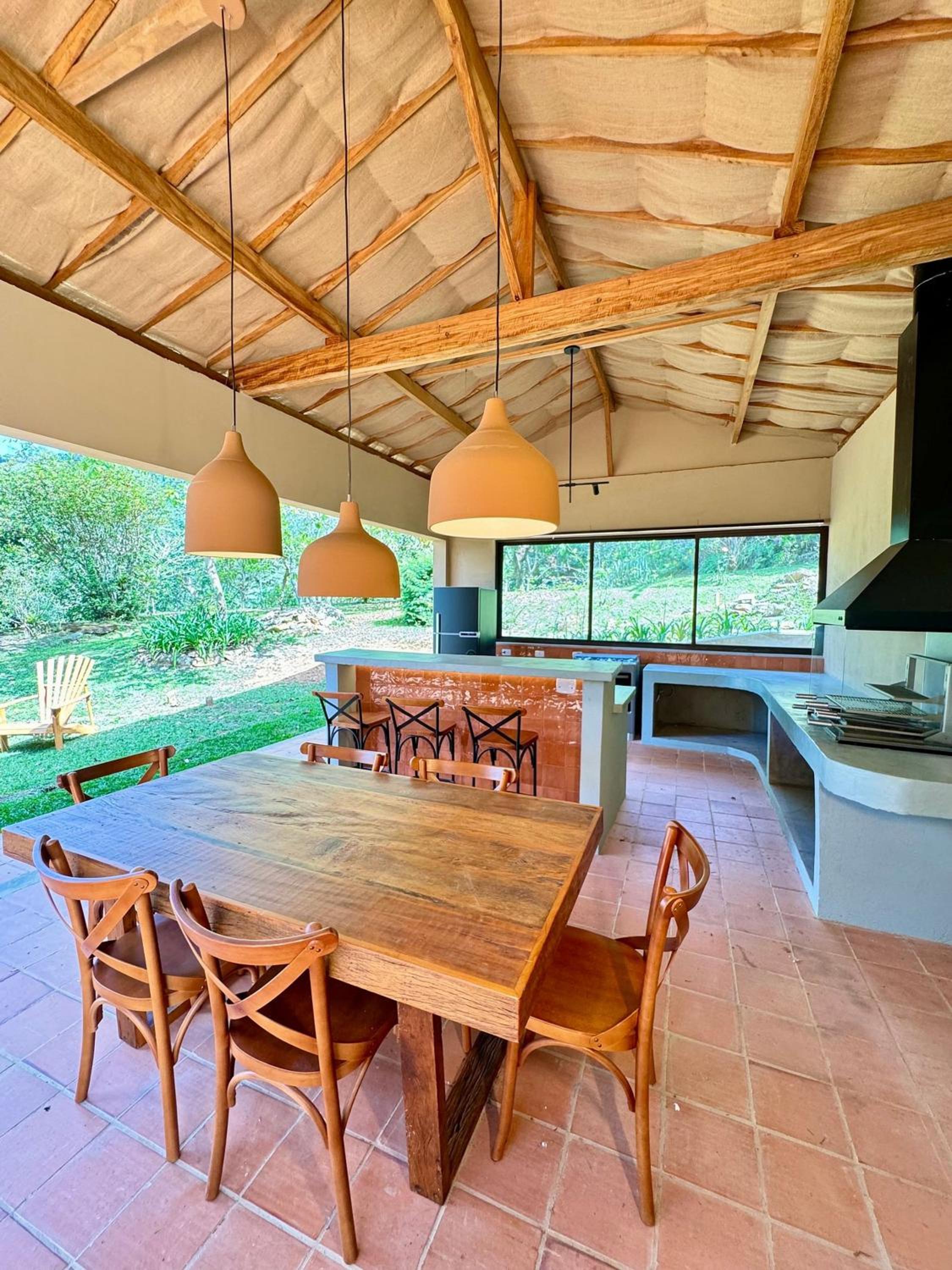 Casa com Jacuzzi e Área Gourmet em Mury