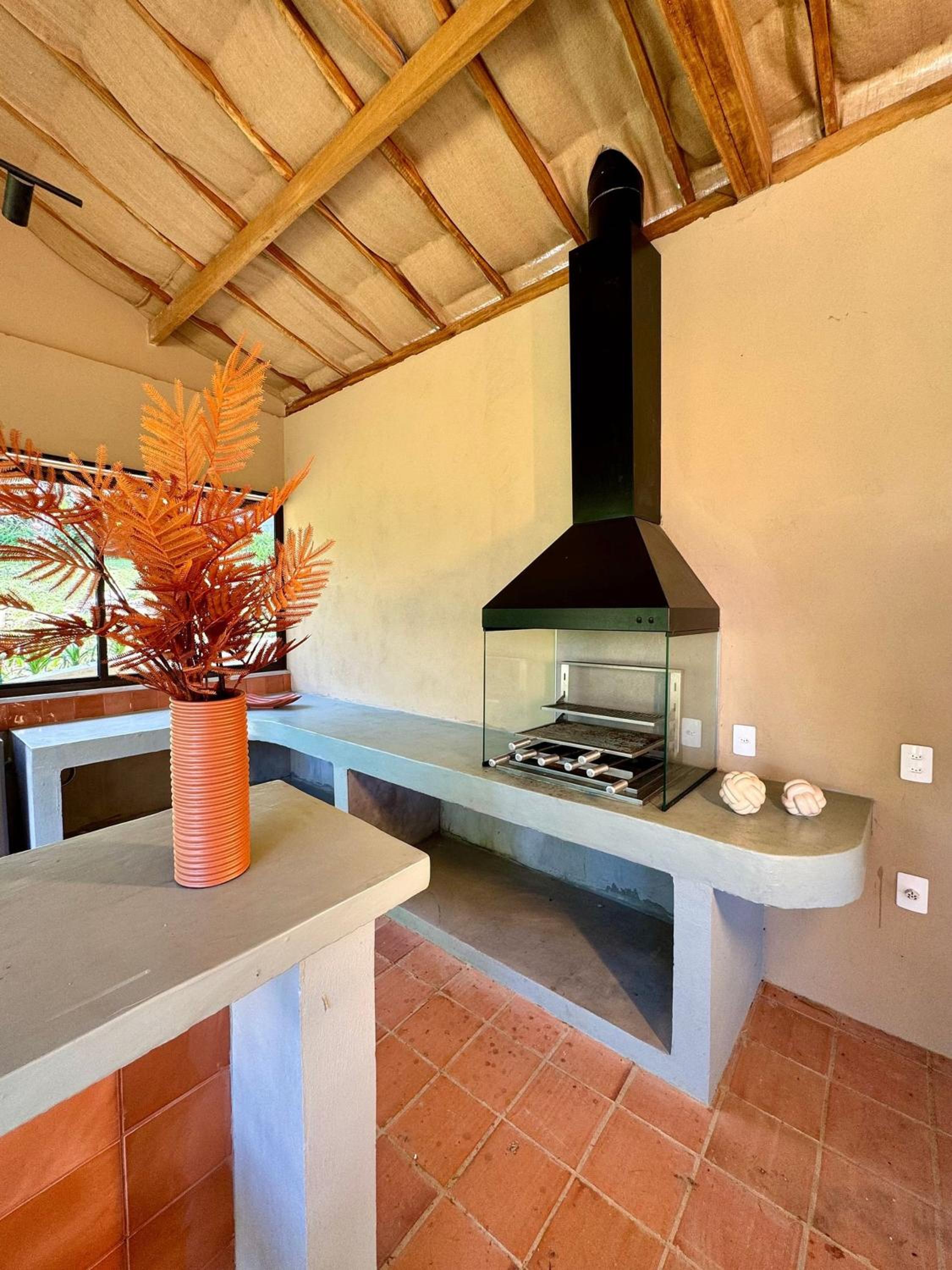 Casa com Jacuzzi e Área Gourmet em Mury