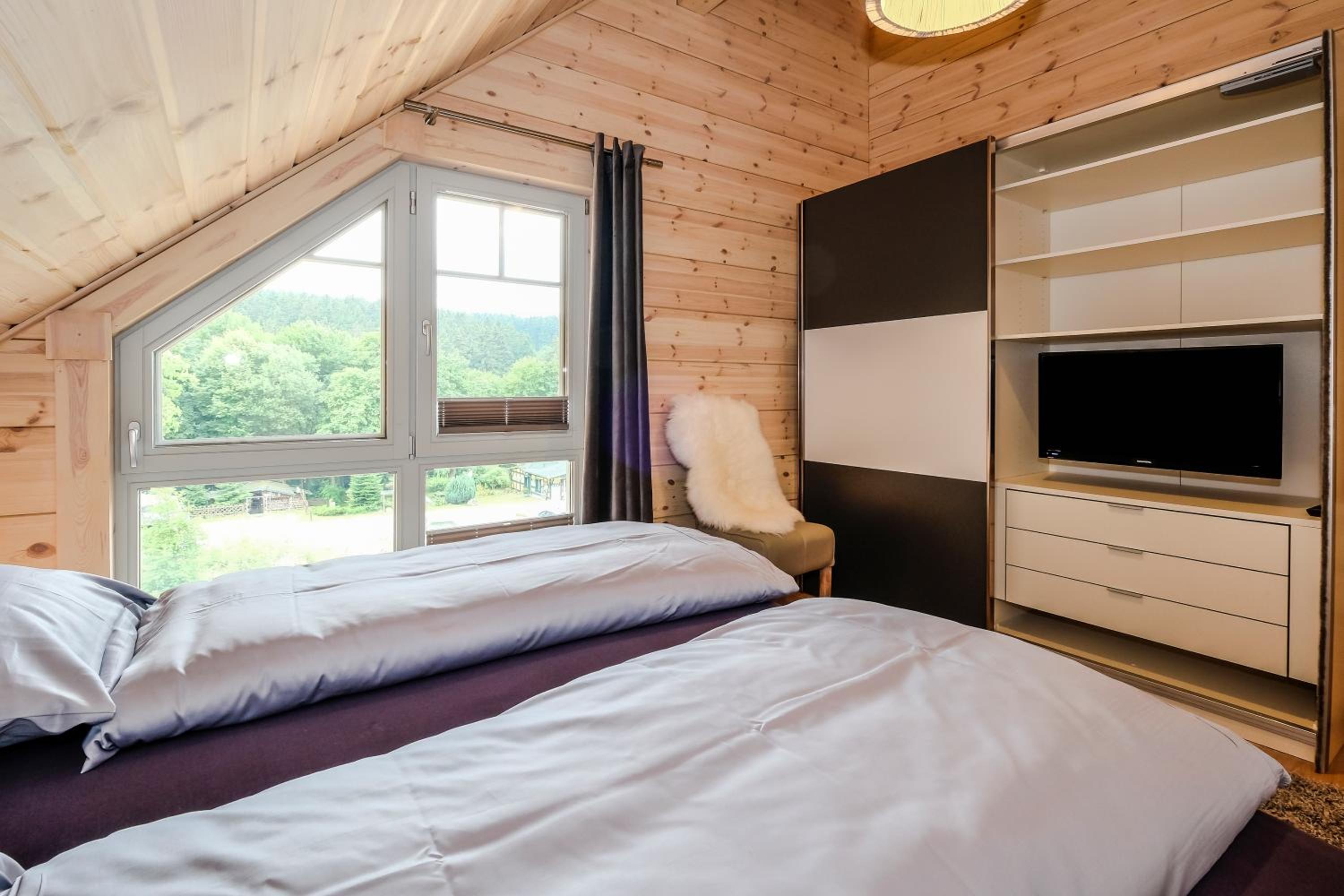 Bergwaldlodges Einklang & Blickfang