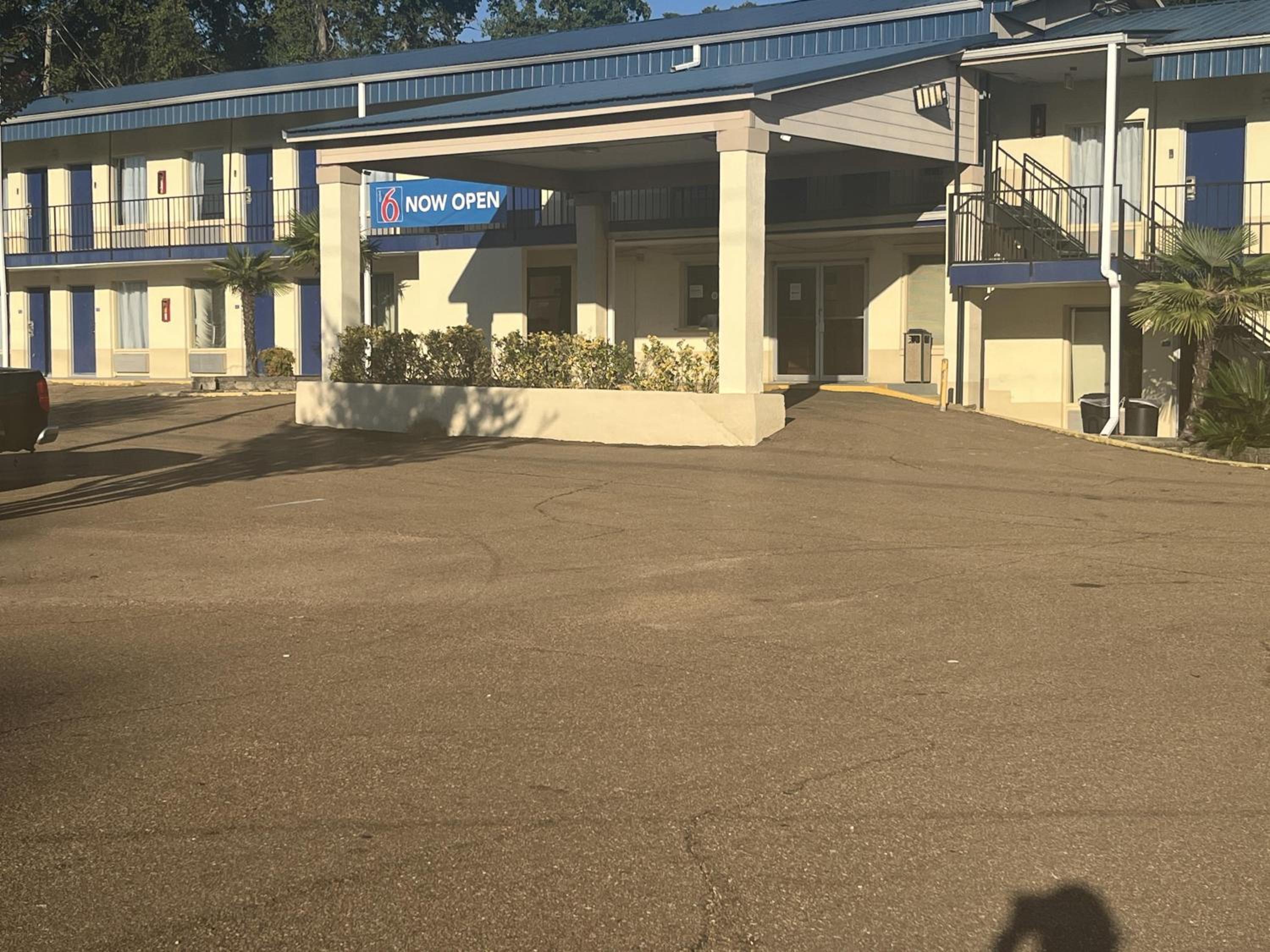 Motel 6 - McComb, MS