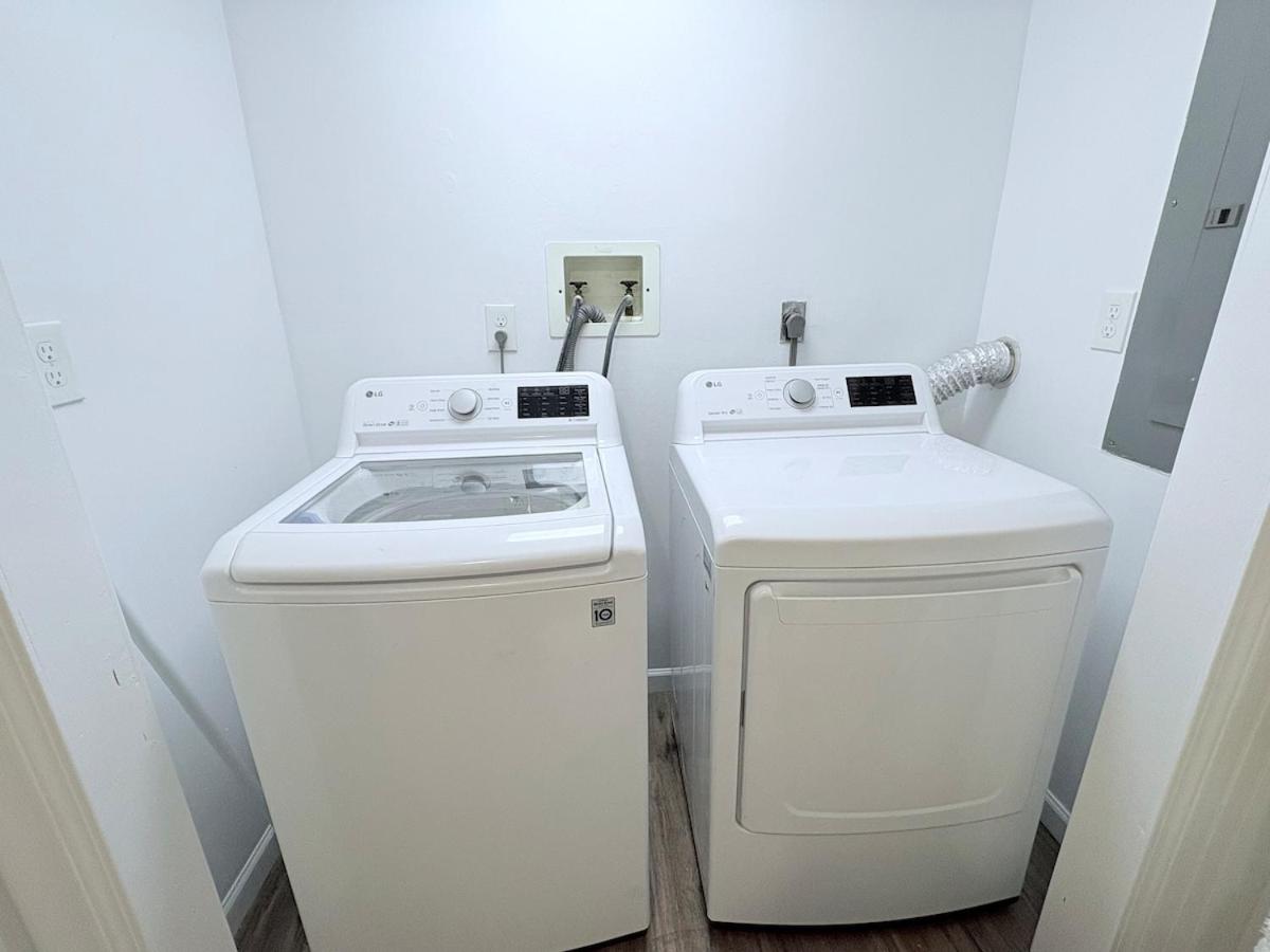 Peaceful King House - Gift for 3-night stays!