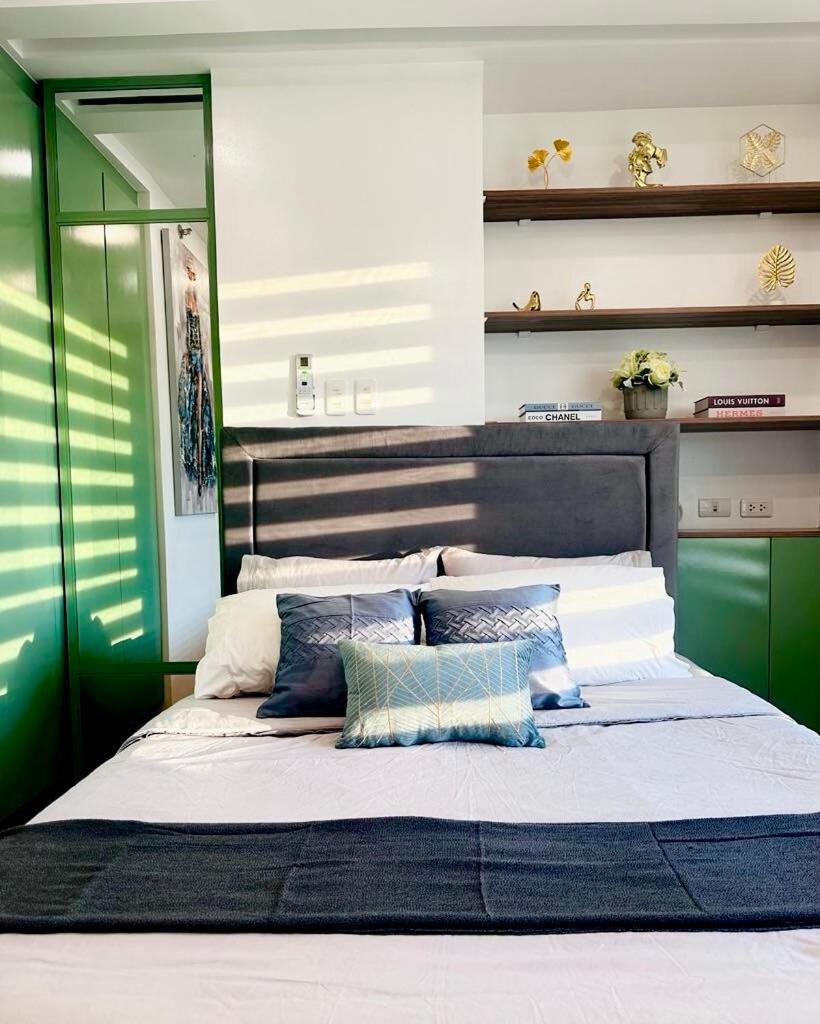 Cozy Studio near Roxas Night Market with Fast WiFi and Netflix