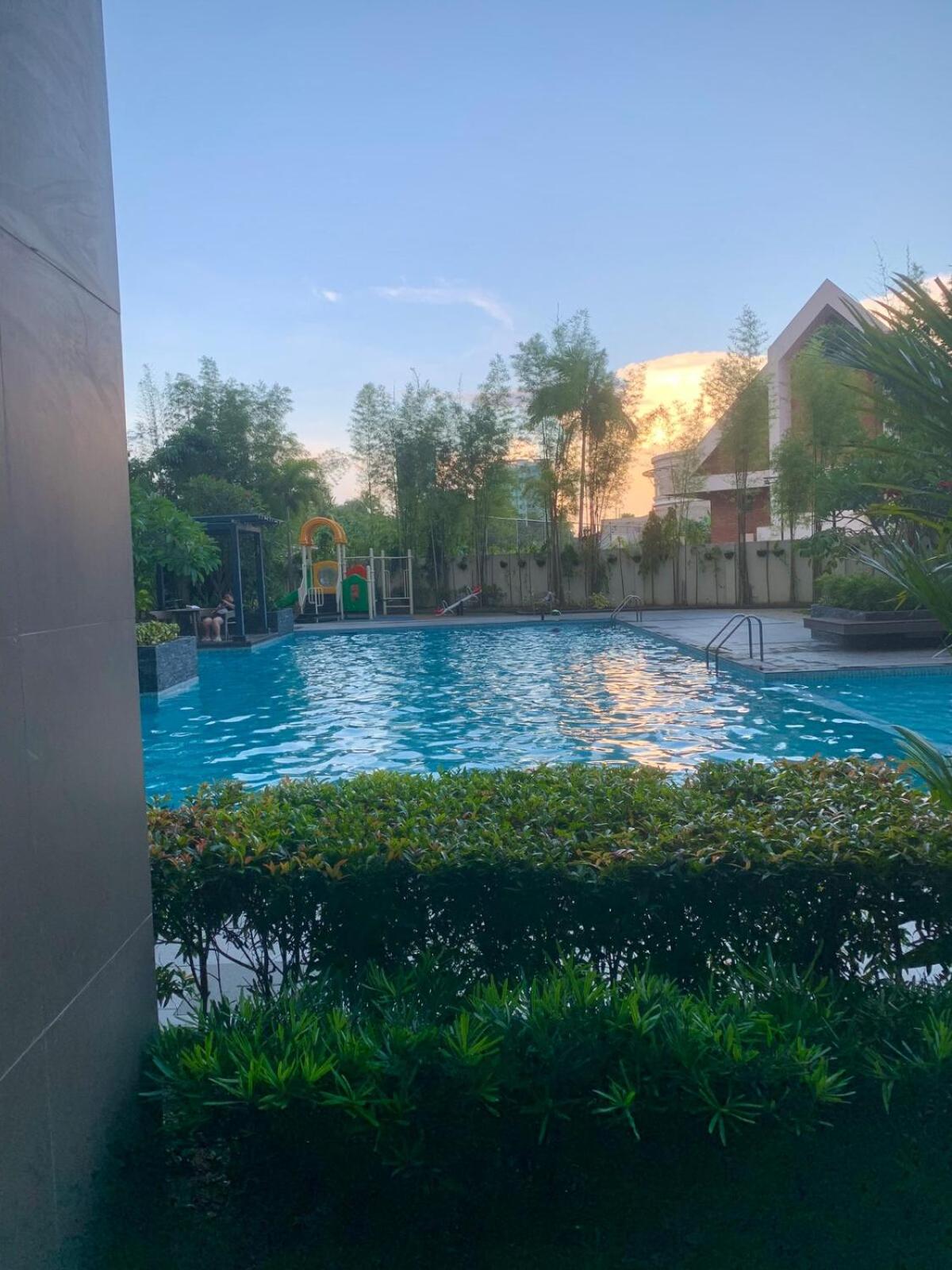 Cozy Studio near Roxas Night Market with Fast WiFi and Netflix