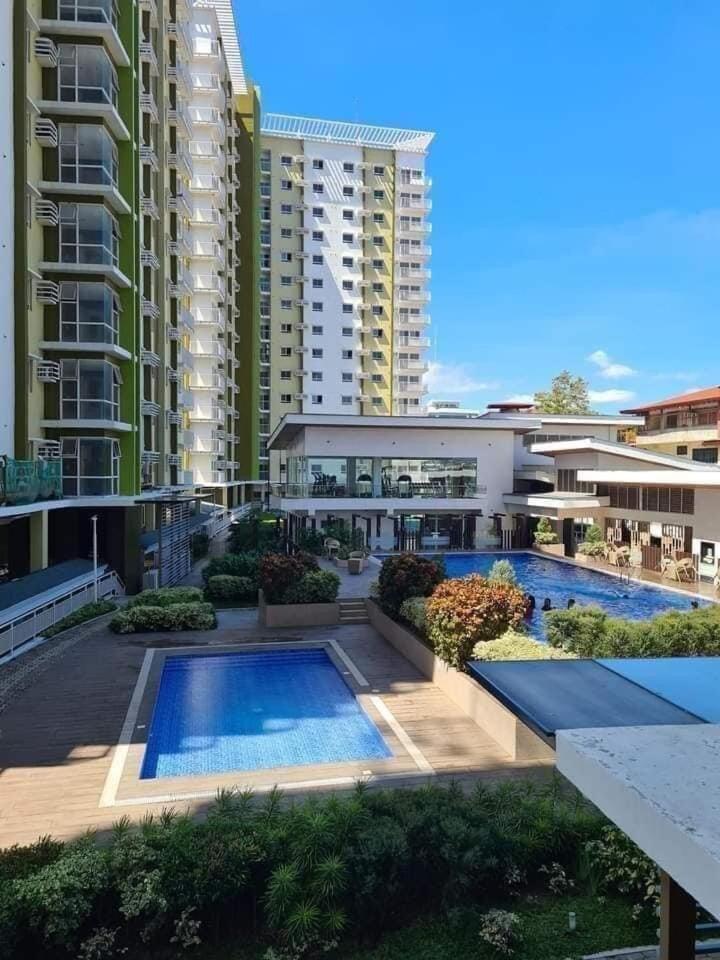 Cozy Studio near Roxas Night Market with Fast WiFi and Netflix