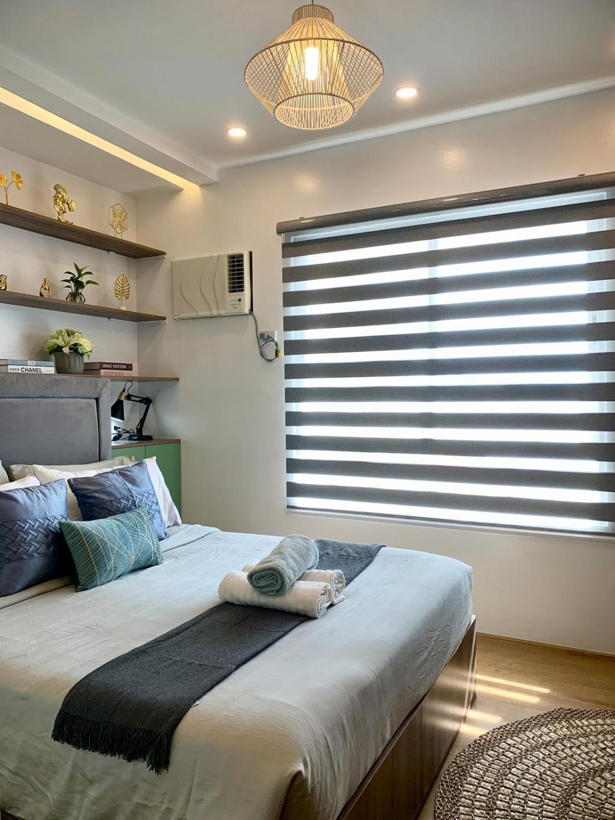 Cozy Studio near Roxas Night Market with Fast WiFi and Netflix