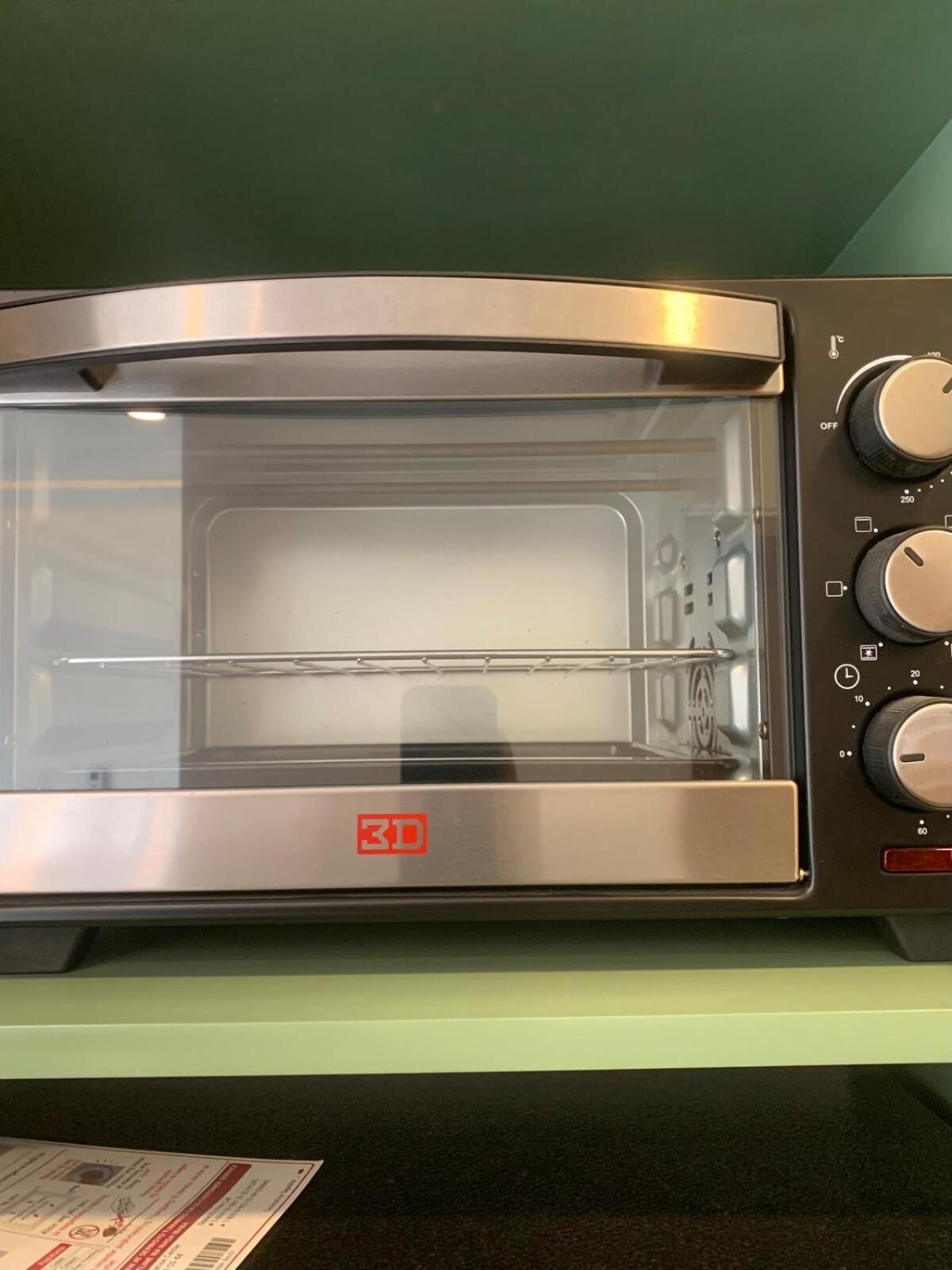 Cozy Studio near Roxas Night Market with Fast WiFi and Netflix