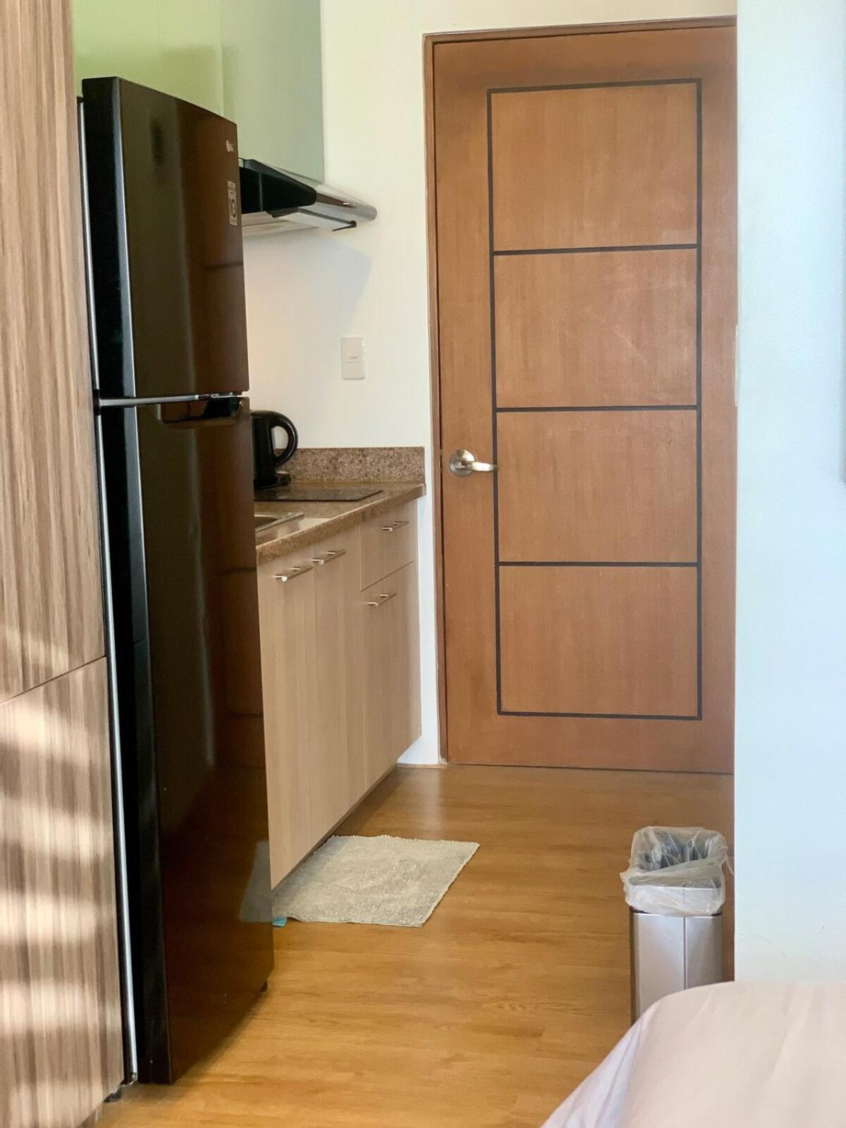 Cozy Studio near Roxas Night Market with Fast WiFi and Netflix