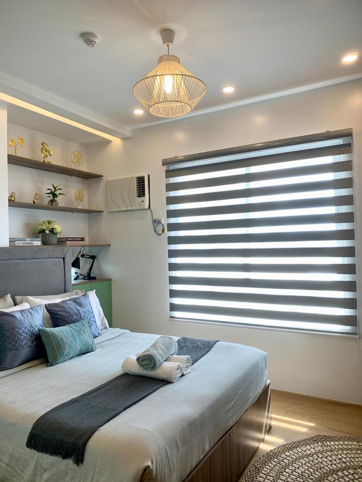 Cozy Studio near Roxas Night Market with Fast WiFi and Netflix