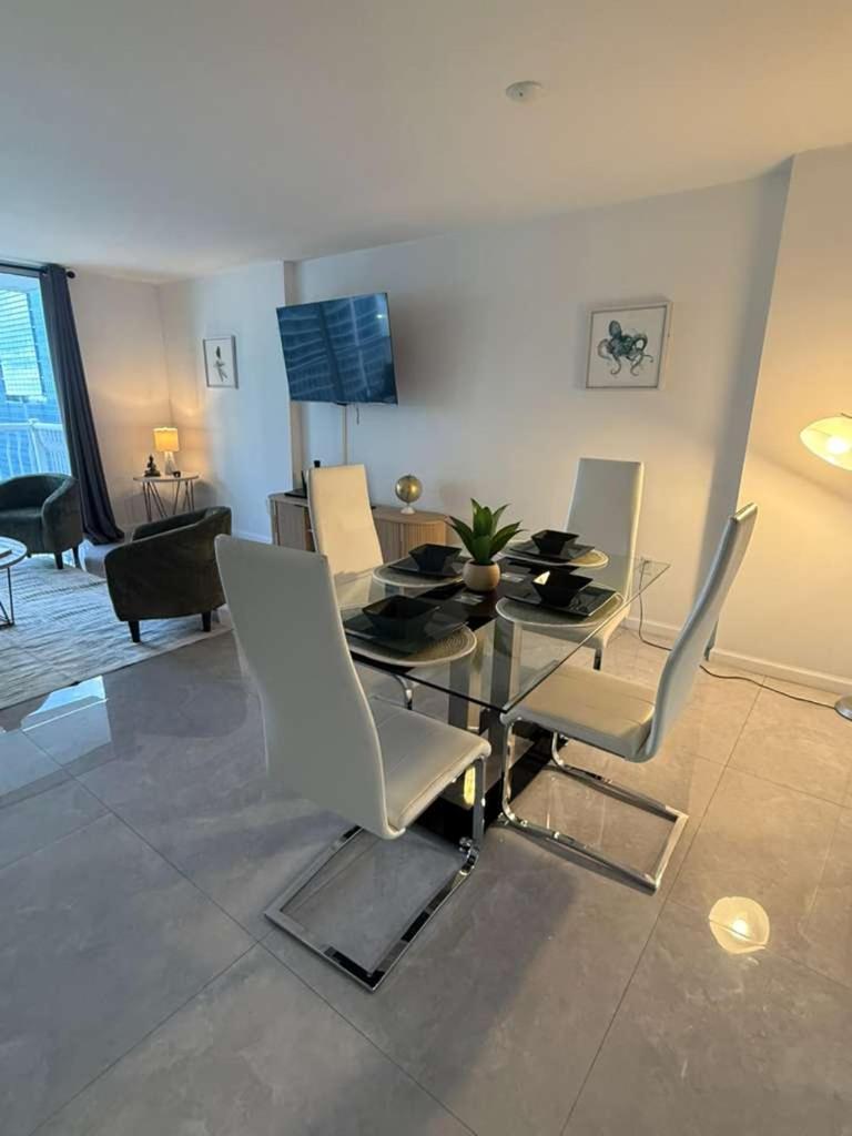 The Bay Suites - Brickell