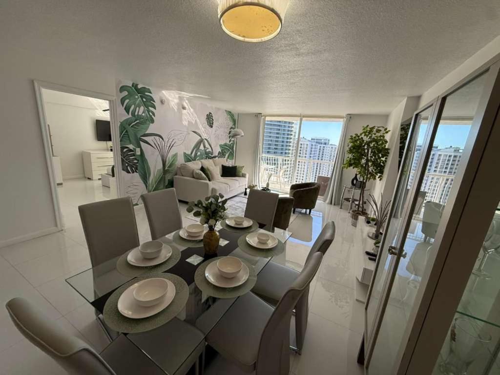 The Bay Suites - Brickell