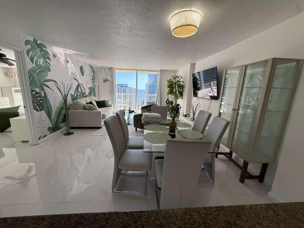 The Bay Suites - Brickell