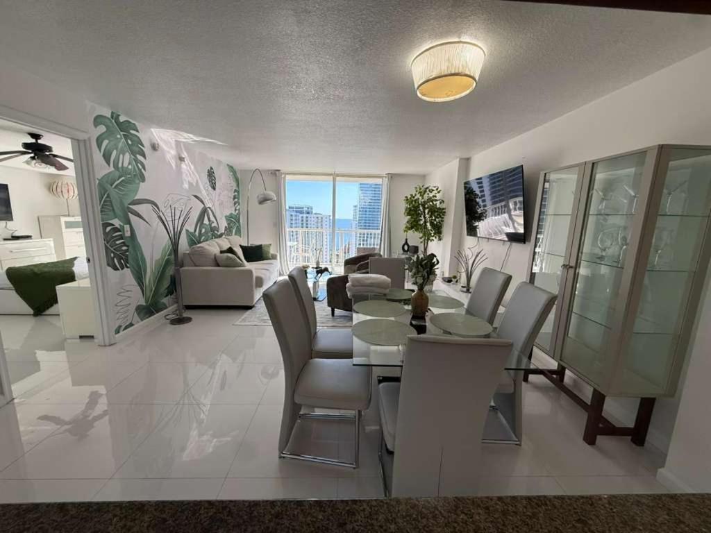 The Bay Suites - Brickell