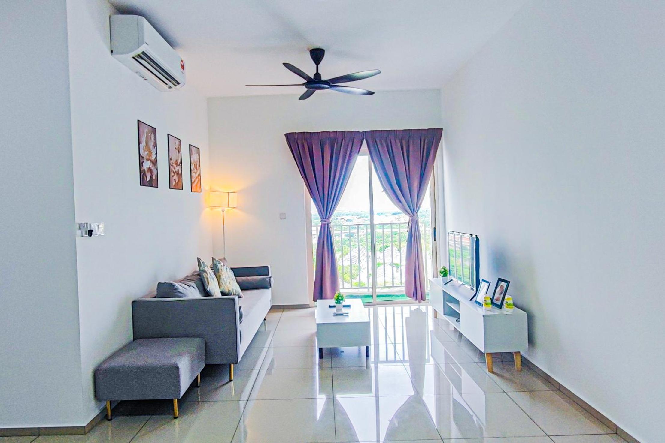 Peaceful Luxury at Tresor Klang by HCK