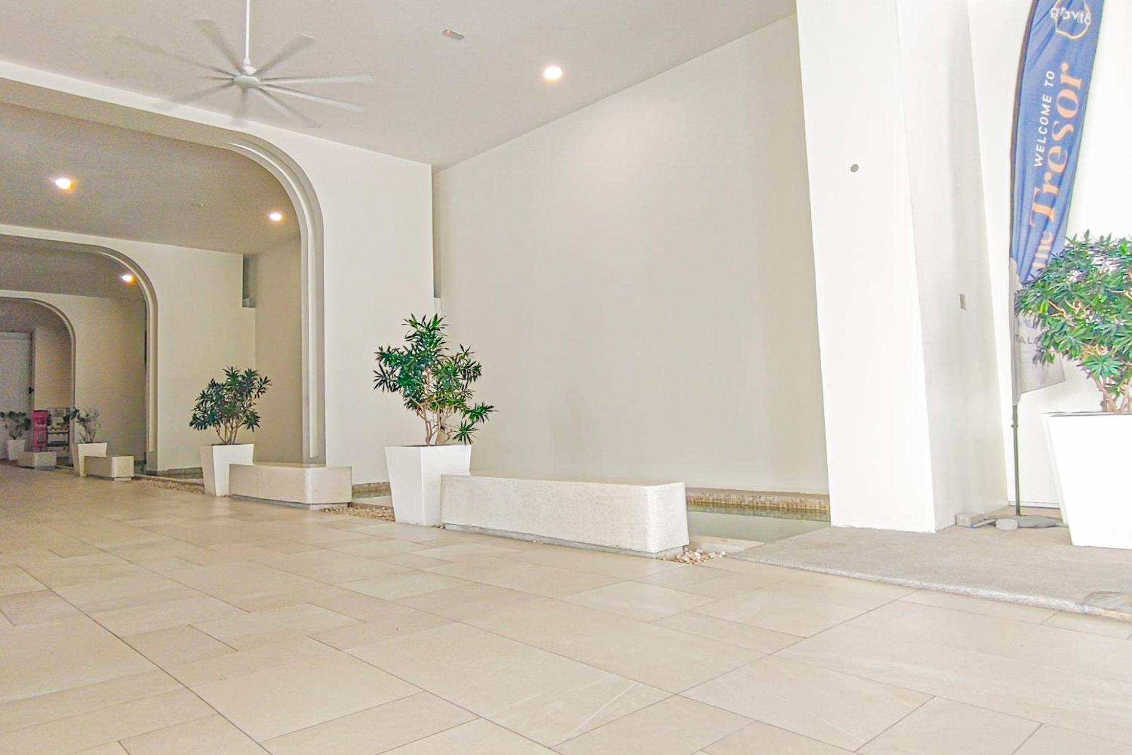 Peaceful Luxury at Tresor Klang by HCK
