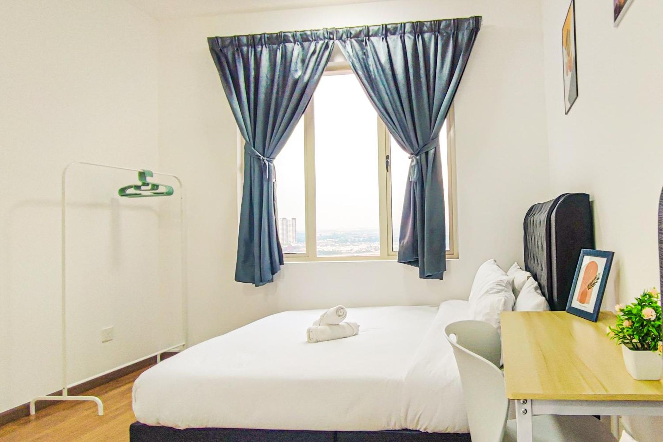 Peaceful Luxury at Tresor Klang by HCK