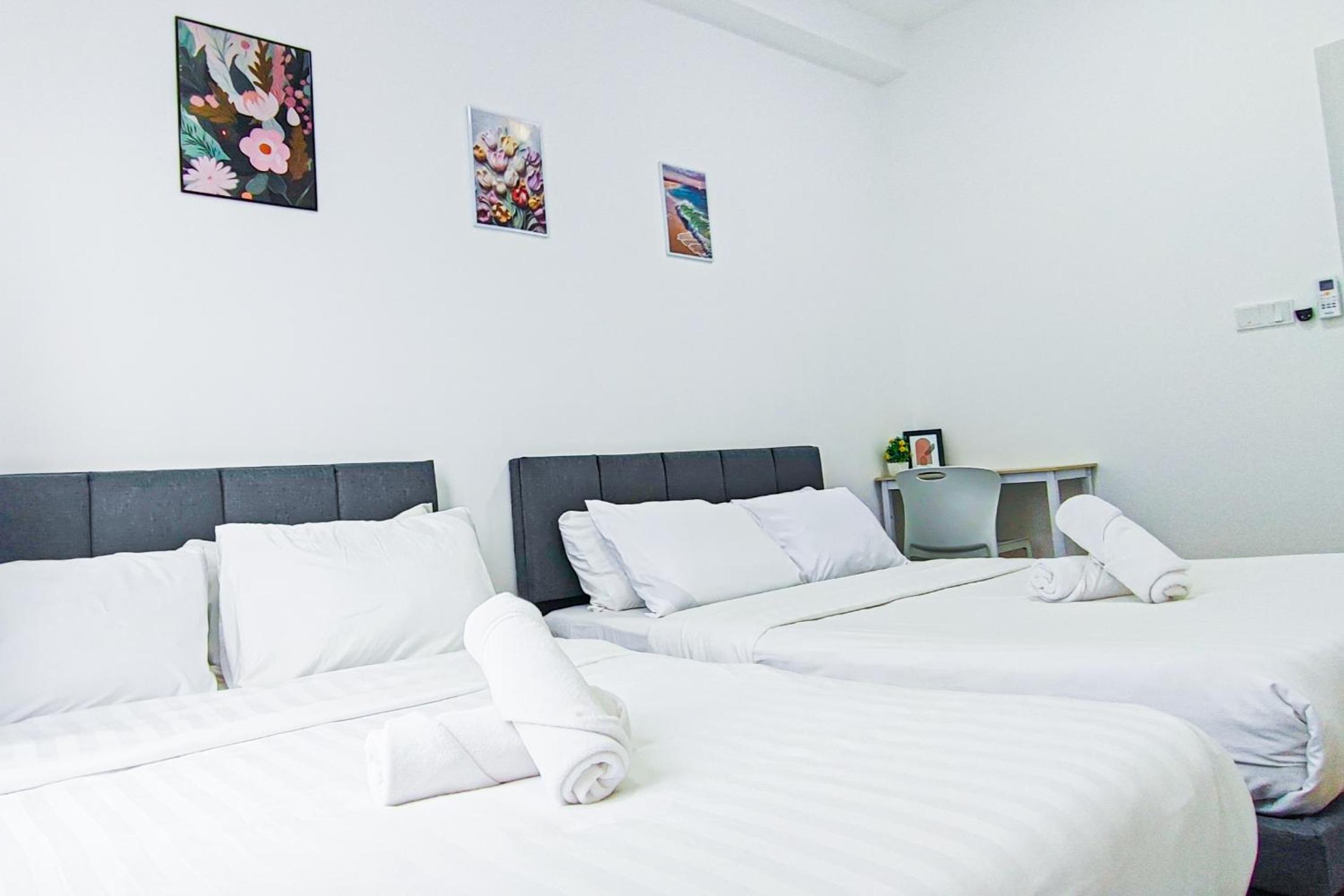 Peaceful Luxury at Tresor Klang by HCK