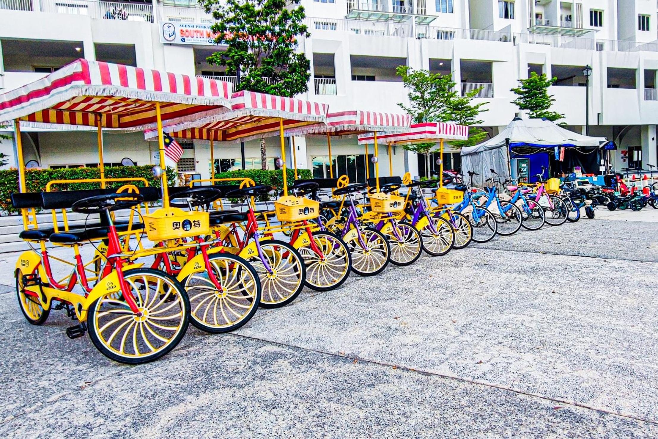 Peaceful Luxury at Tresor Klang by HCK