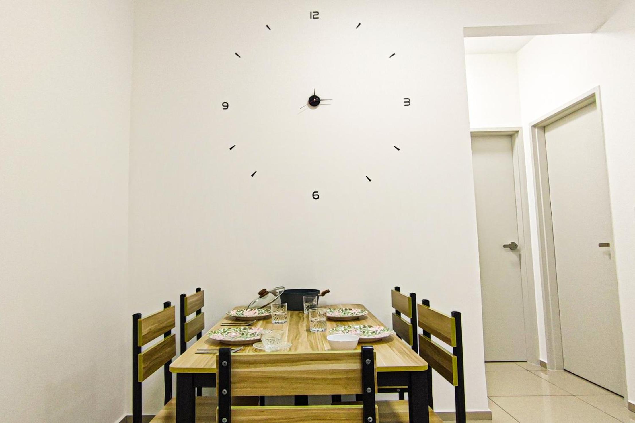 Peaceful Luxury at Tresor Klang by HCK