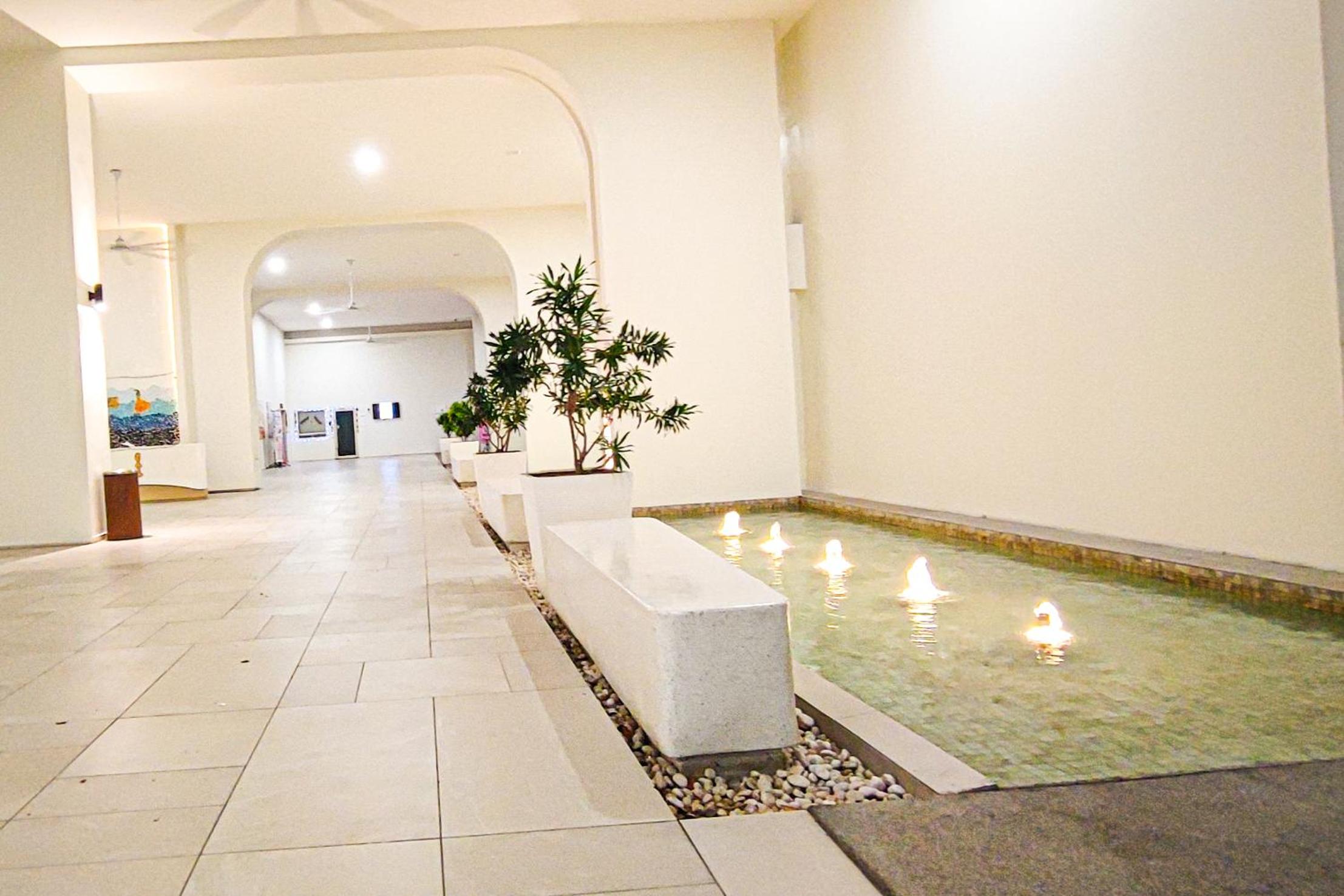Peaceful Luxury at Tresor Klang by HCK