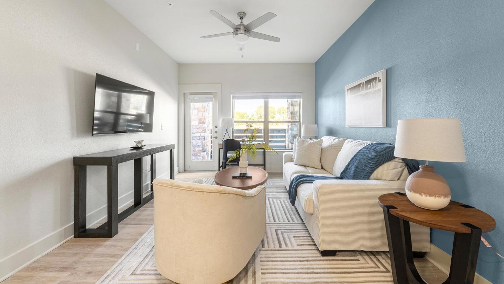 Landing Stylish 1BD Clubhouse Gym