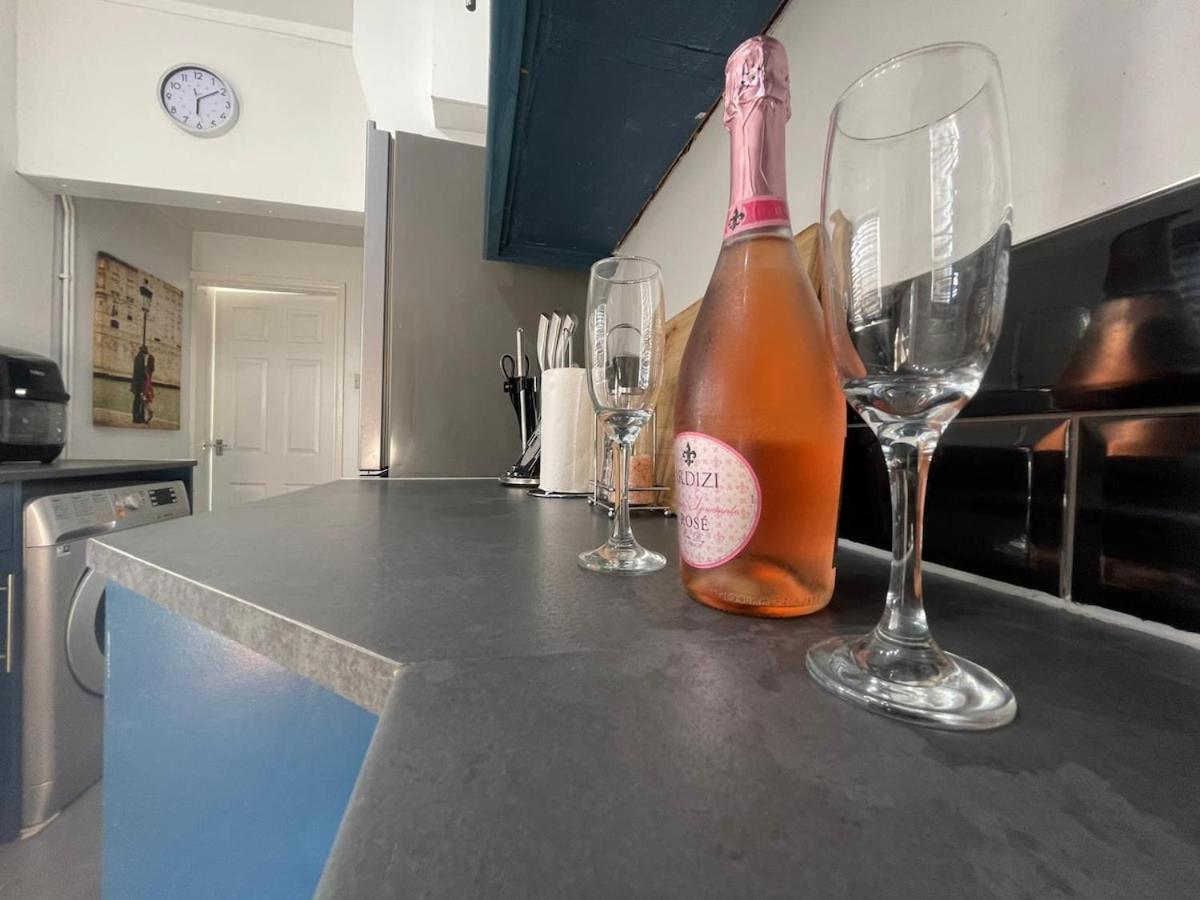 Town House Ideal for working professionals
