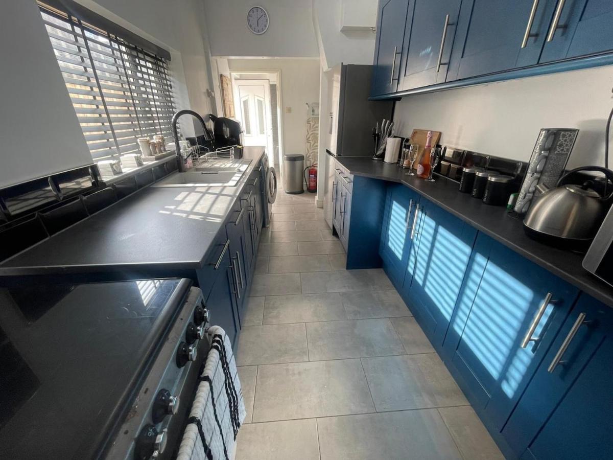 Town House Ideal for working professionals