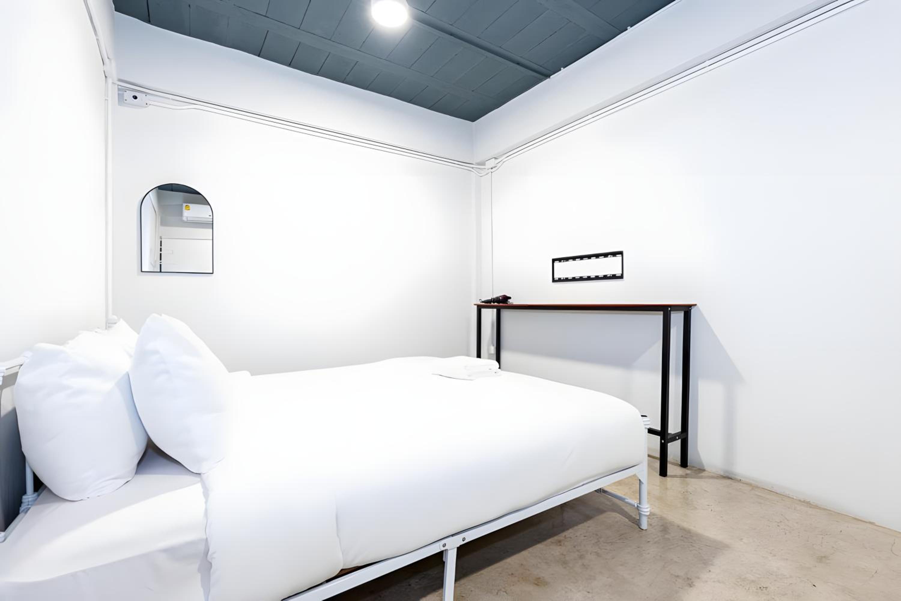 Yellow Place Sukhumvit Soi 2 -เยลโล เพลส สุขุมวิทซอย 2
