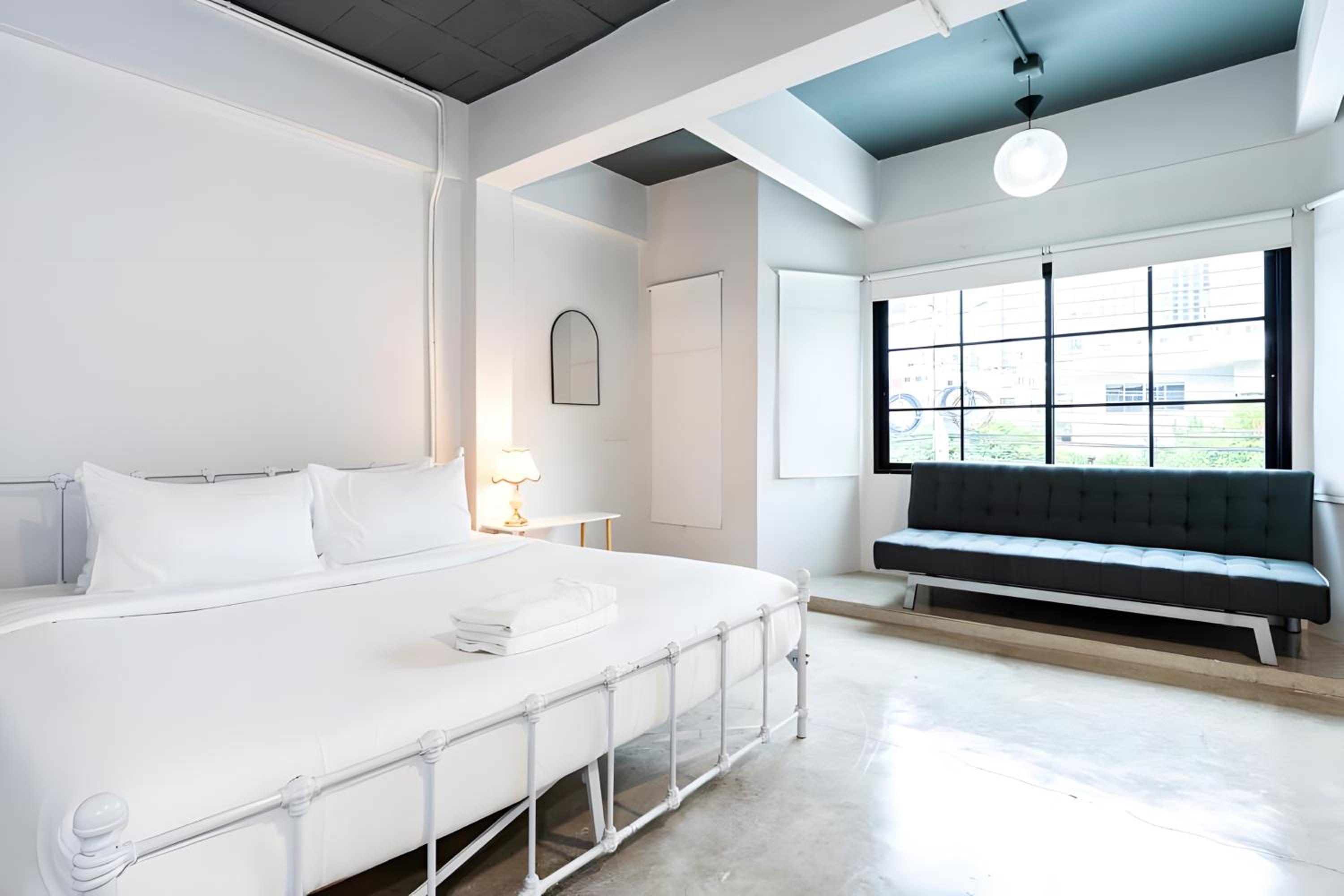 Yellow Place Sukhumvit Soi 2 -เยลโล เพลส สุขุมวิทซอย 2