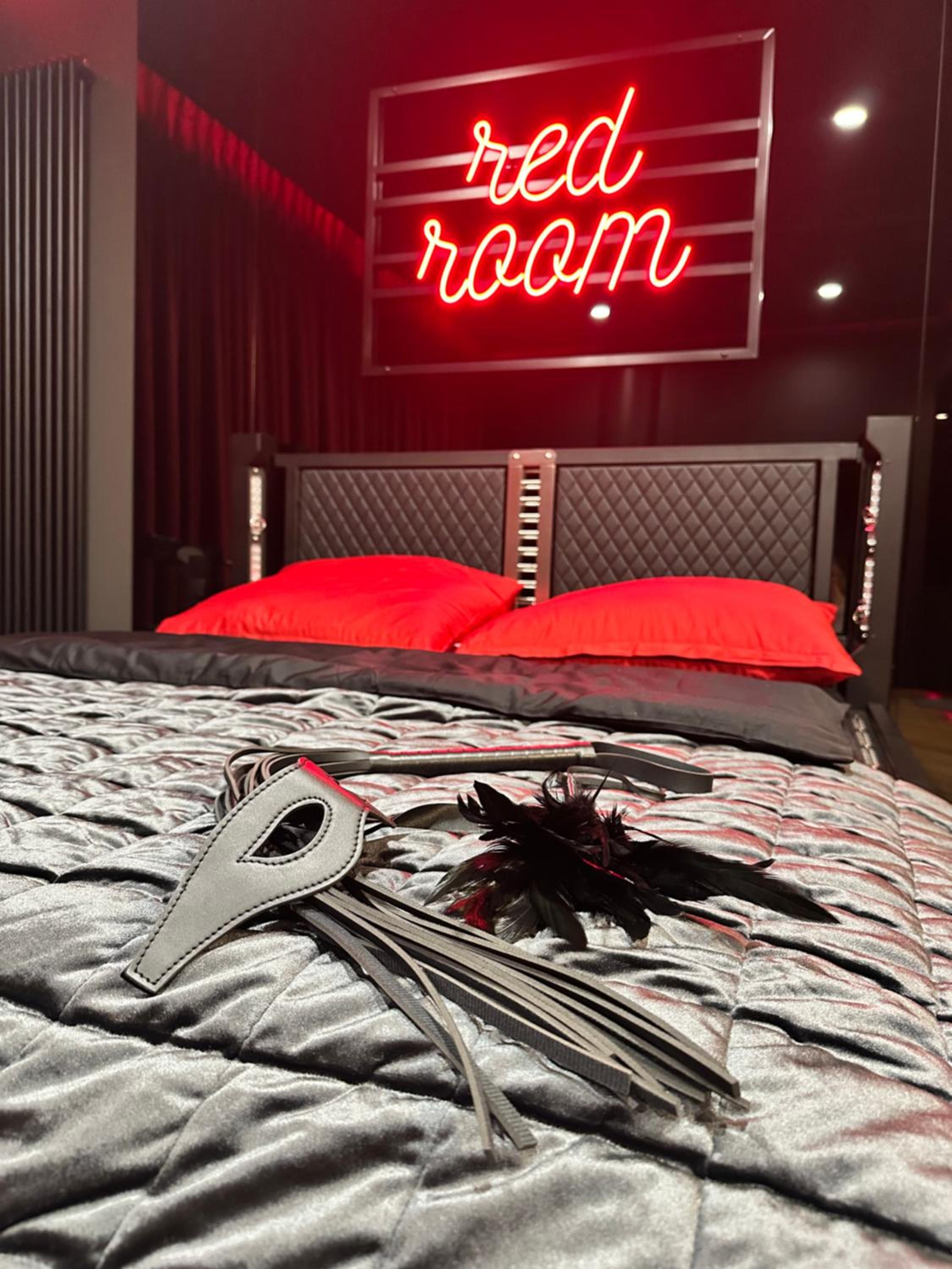 RedRoom