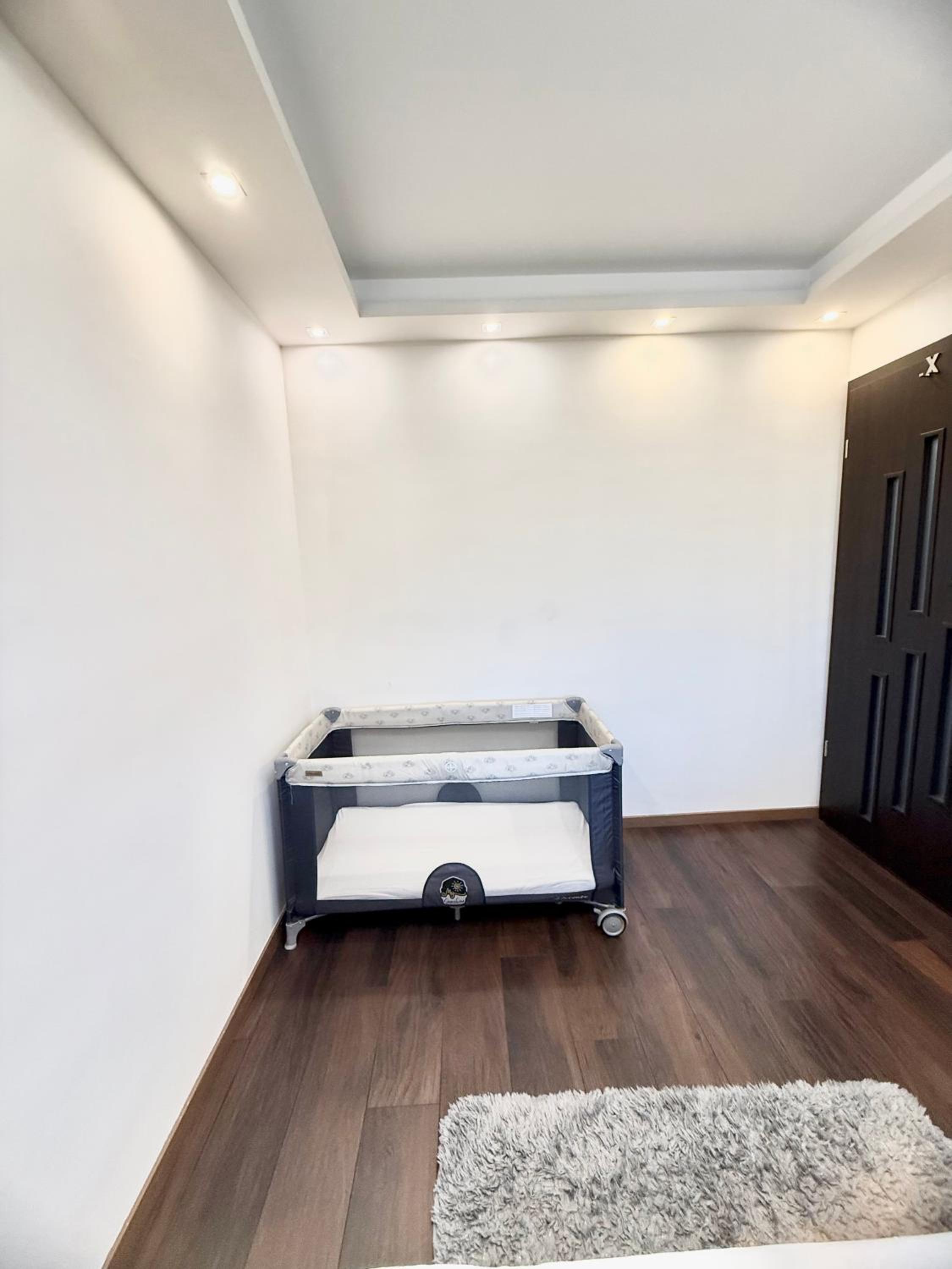 Local-Lux Premium Apartment- 2 Bedrooms Balcony -2 Private Parking