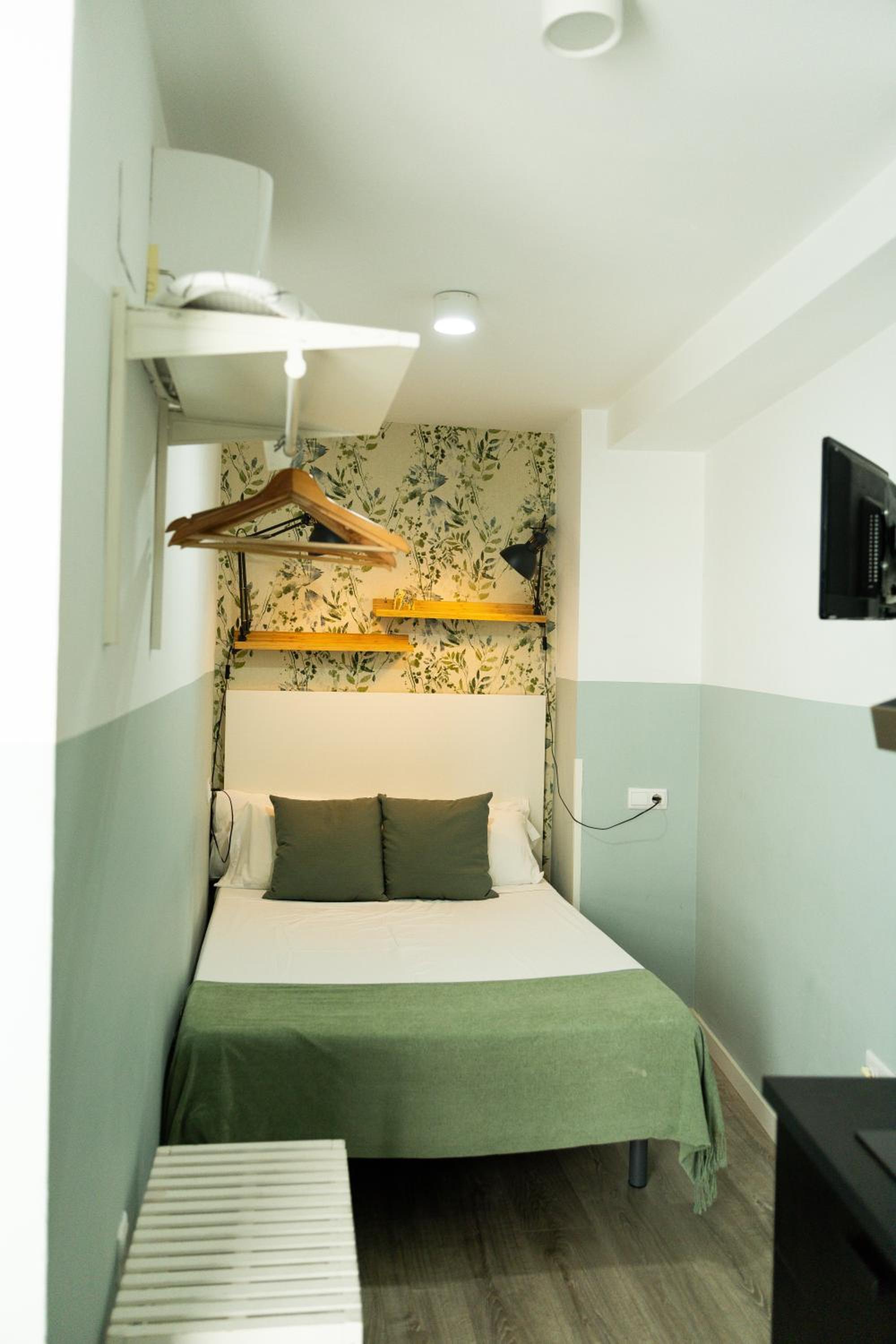 GoToSeville Mini Studio