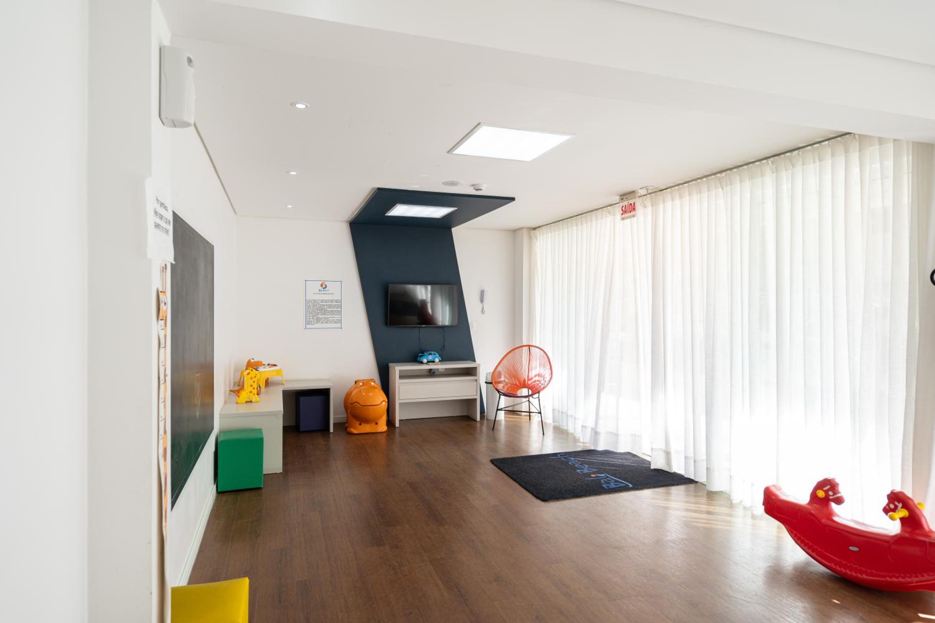 Apto Frente Mar Bali Beach Home Club 3 Quartos Climatizados Cozinha Completa Sacada com Churrasqueira 2 Vagas de Garagem Piscina borda infinita Sauna Acade