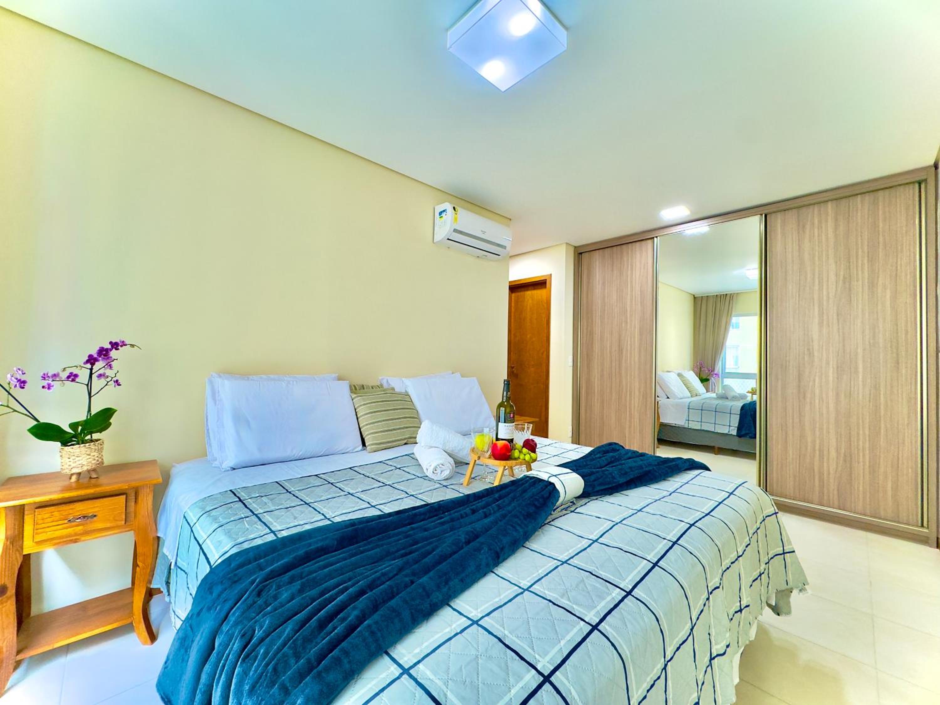 Apto Frente Mar Bali Beach Home Club 3 Quartos Climatizados Cozinha Completa Sacada com Churrasqueira 2 Vagas de Garagem Piscina borda infinita Sauna Acade