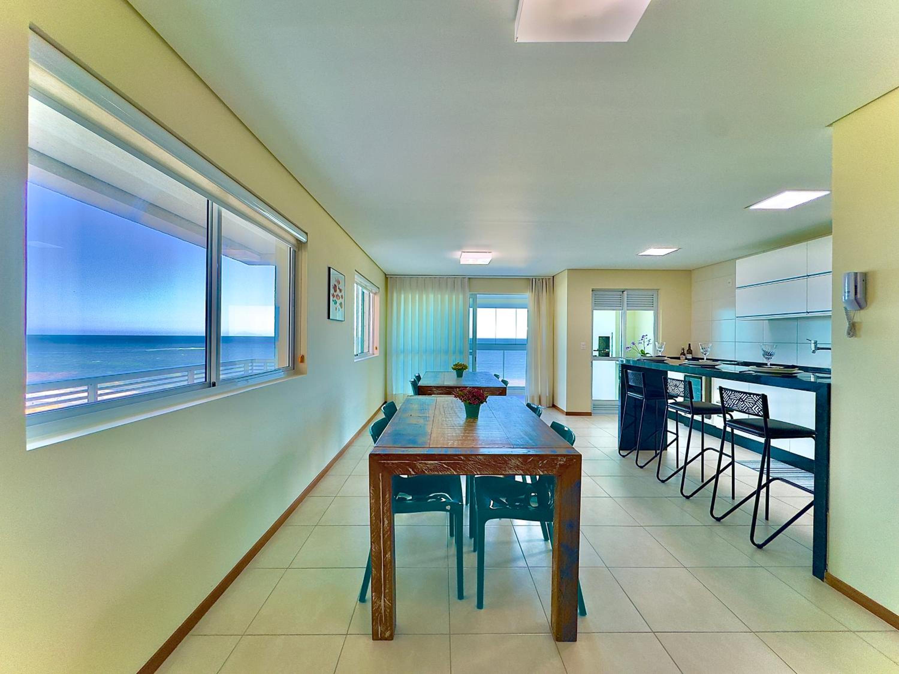 Apto Frente Mar Bali Beach Home Club 3 Quartos Climatizados Cozinha Completa Sacada com Churrasqueira 2 Vagas de Garagem Piscina borda infinita Sauna Acade