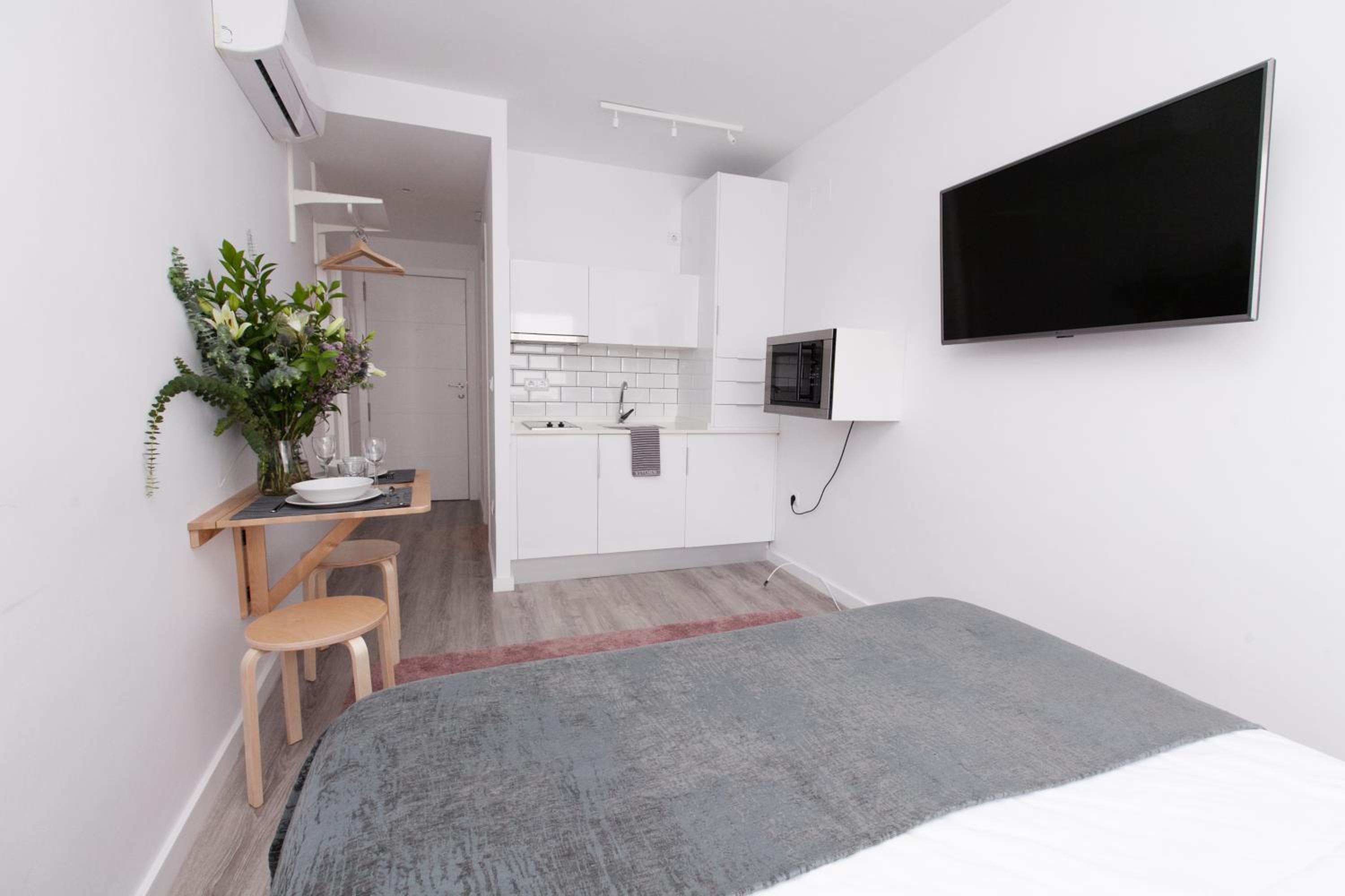 GoToSeville Smart Studio