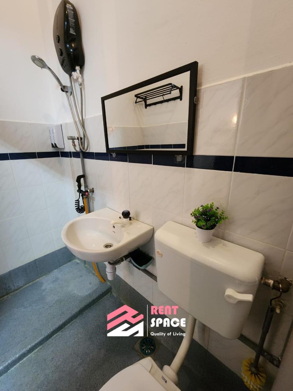 Rent Space Coliving - Cozy City Stay Bandar Hilir, Melaka